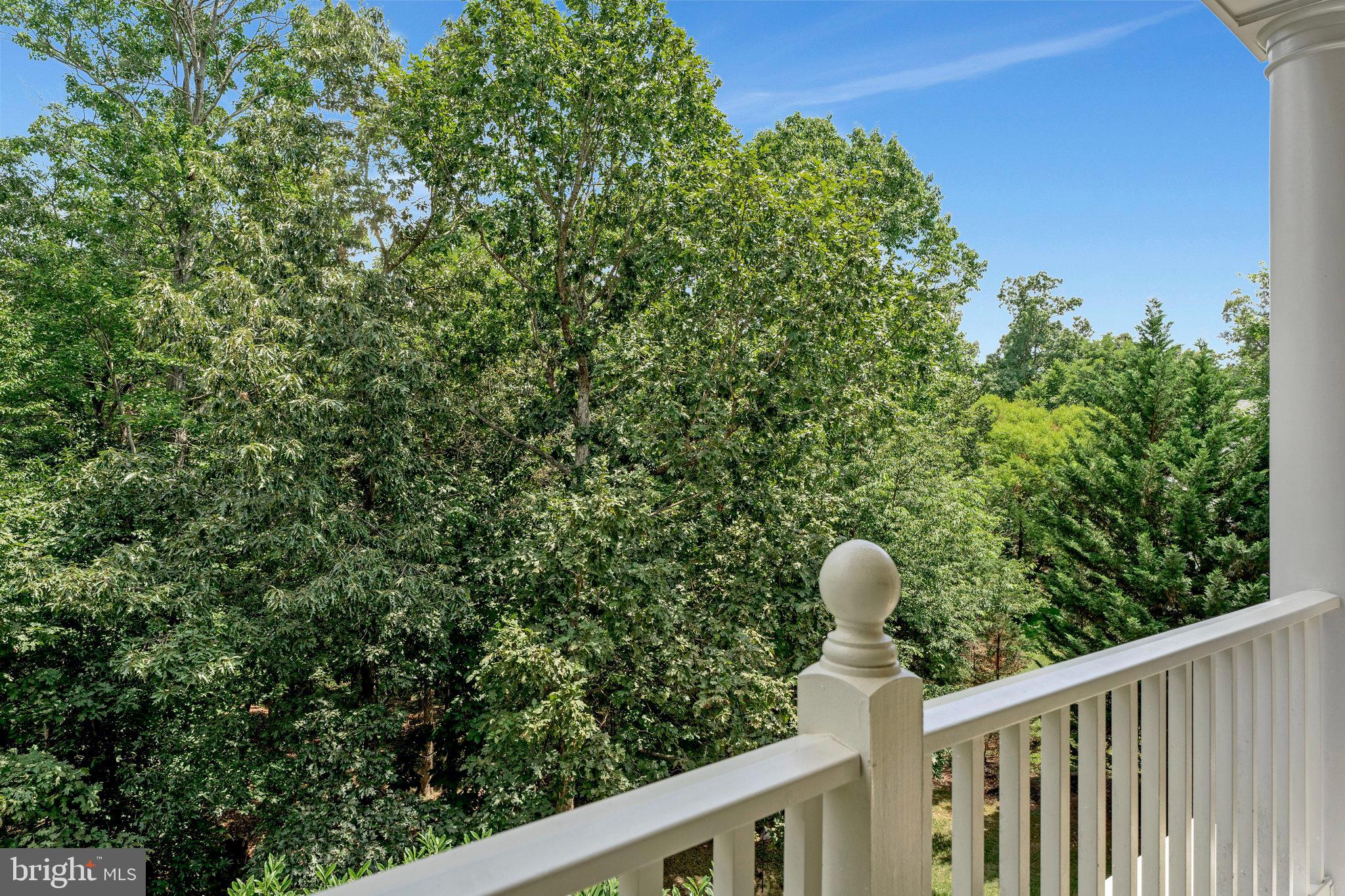 LANSDOWNE ON THE POTOMAC - Residential