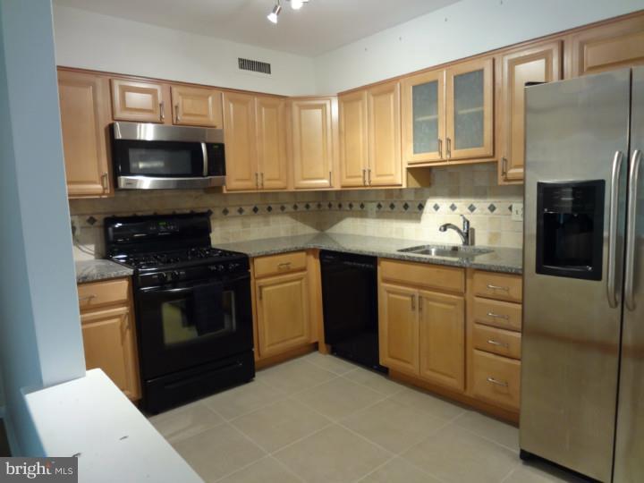 DELAIRE LANDING - Residential Lease