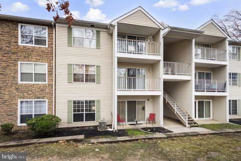 65 MULBERRY COURT HAMILTON NJ 08619