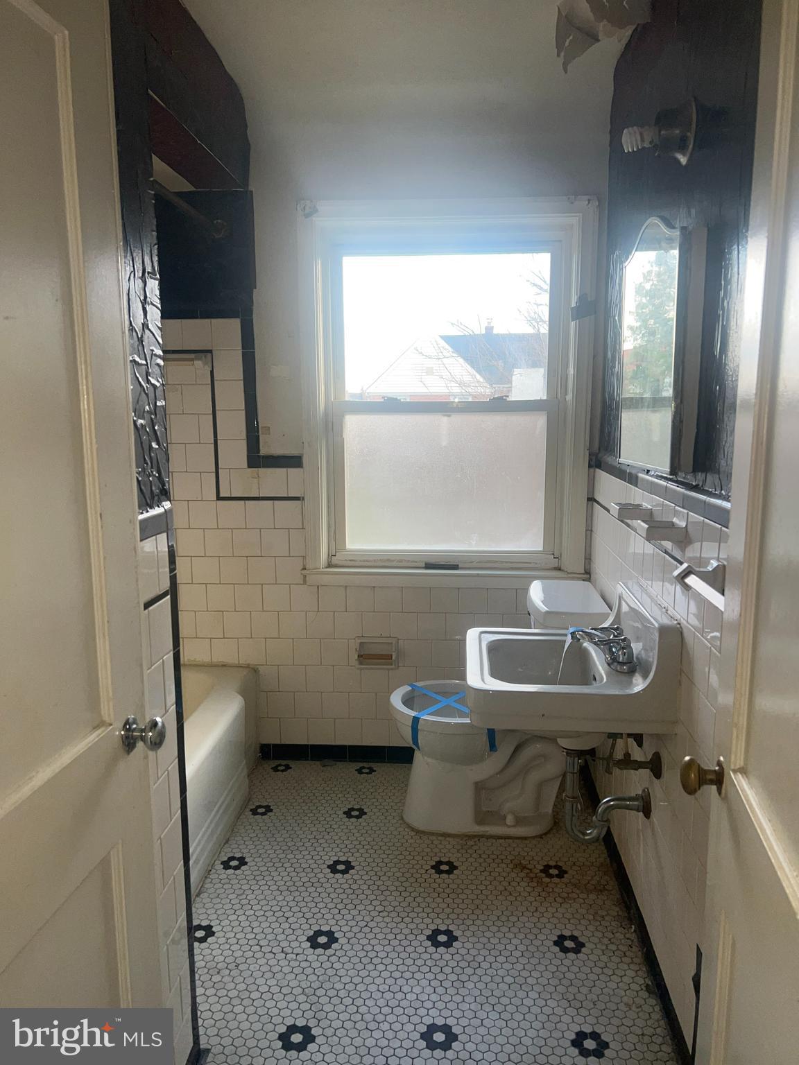 NORTHWOOD - Residential