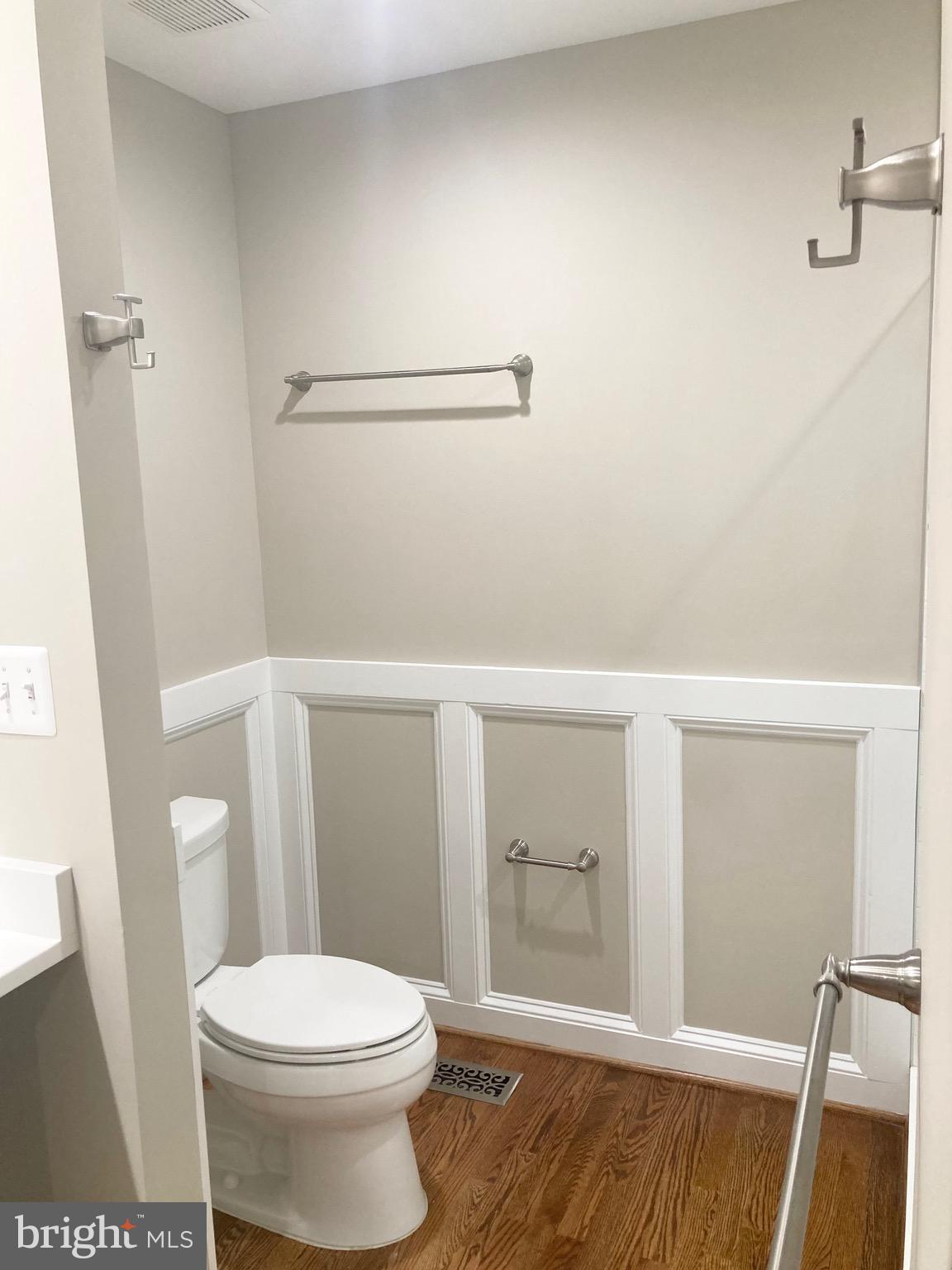 LAKE OF THE WOODS - Residential Lease