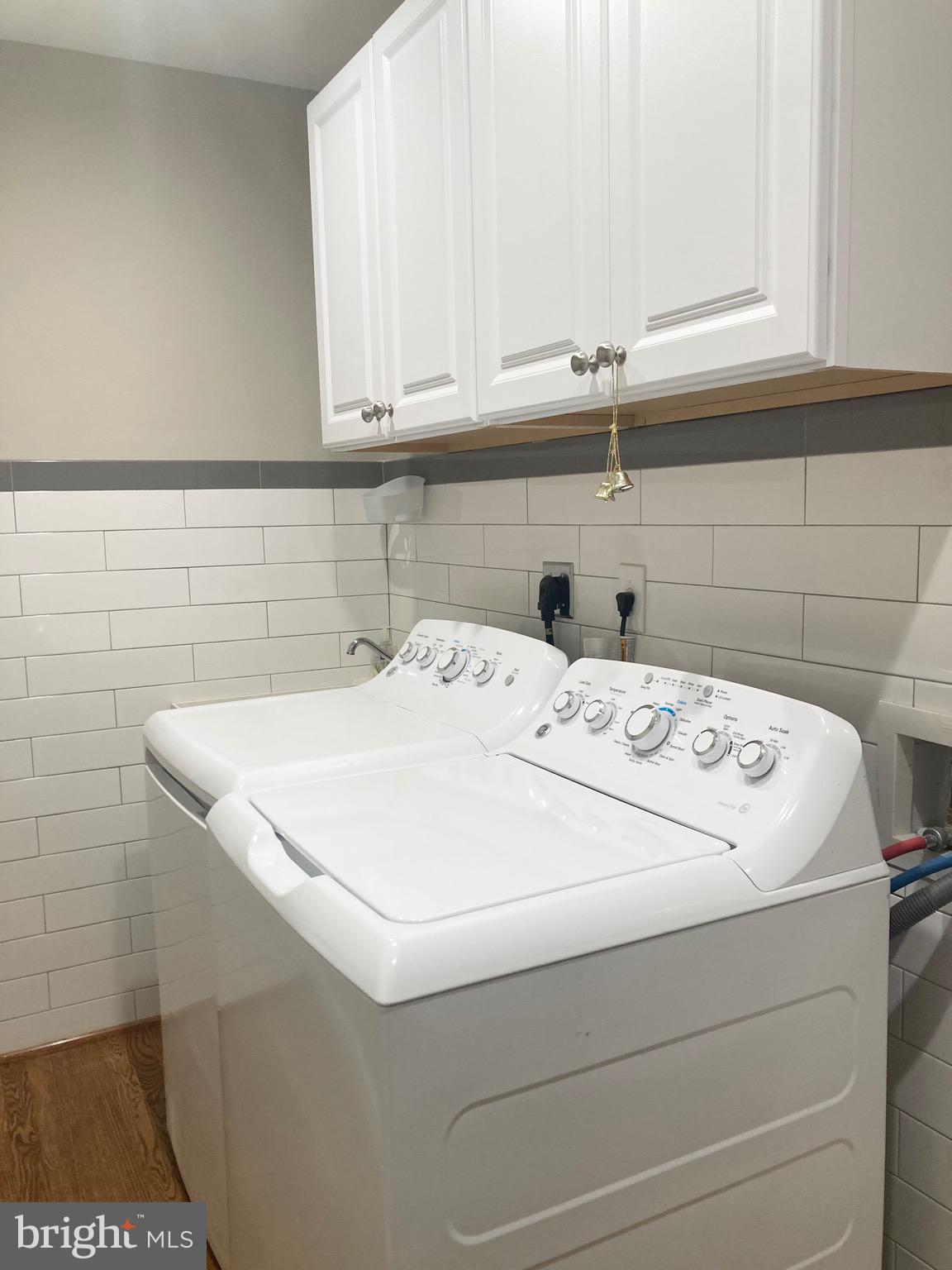 LAKE OF THE WOODS - Residential Lease