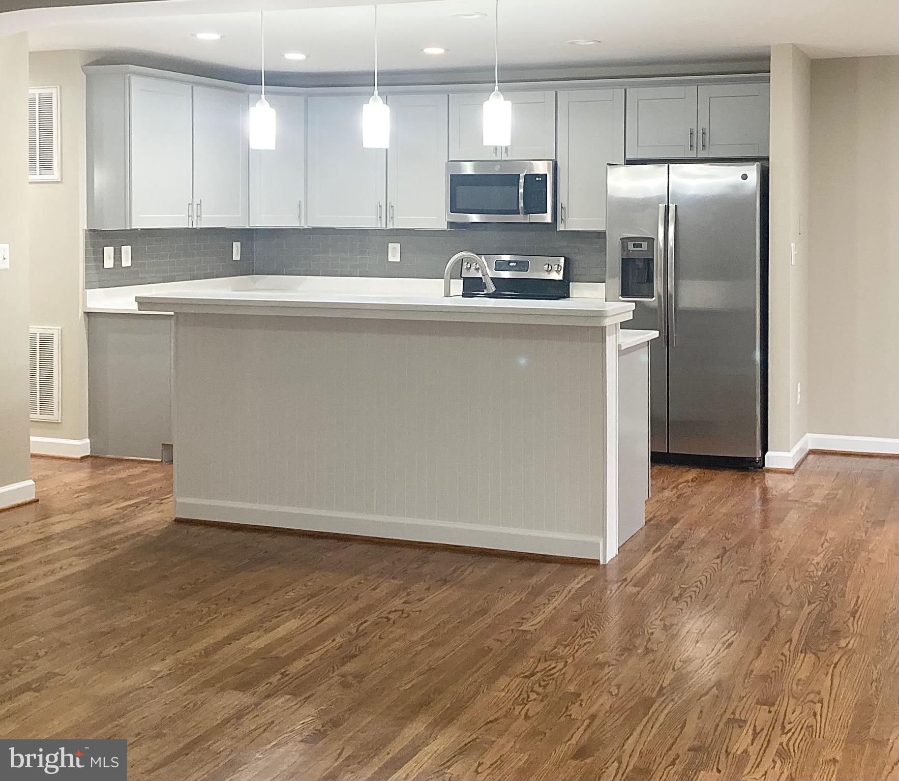 LAKE OF THE WOODS - Residential Lease