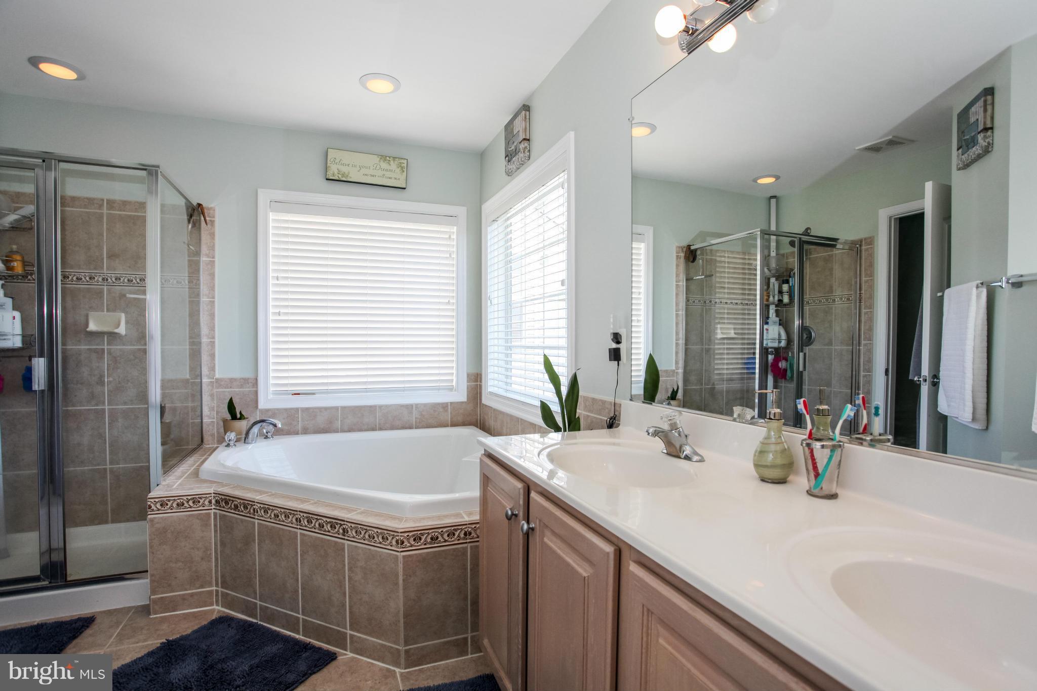 SPYGLASS HILL - Residential