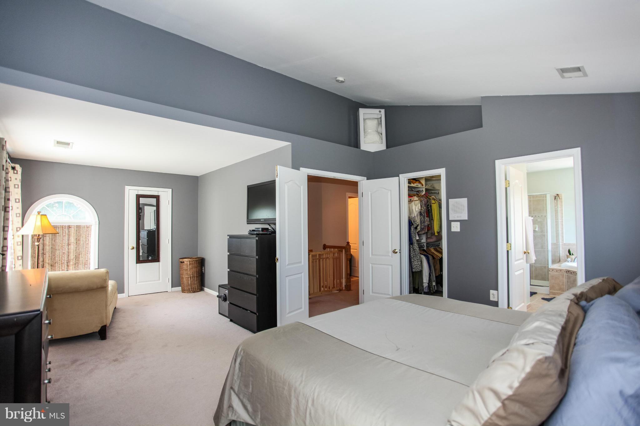 SPYGLASS HILL - Residential