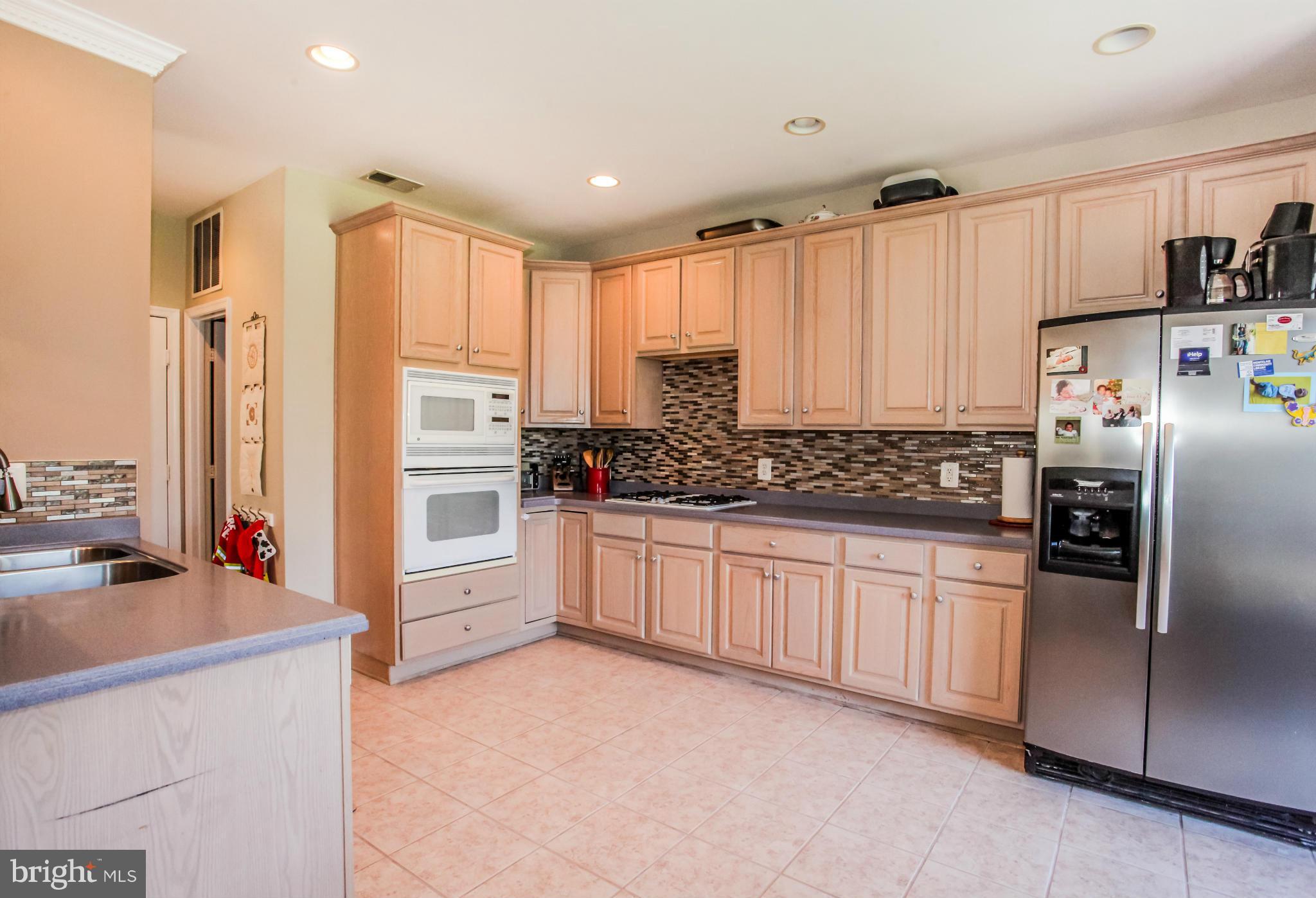 SPYGLASS HILL - Residential