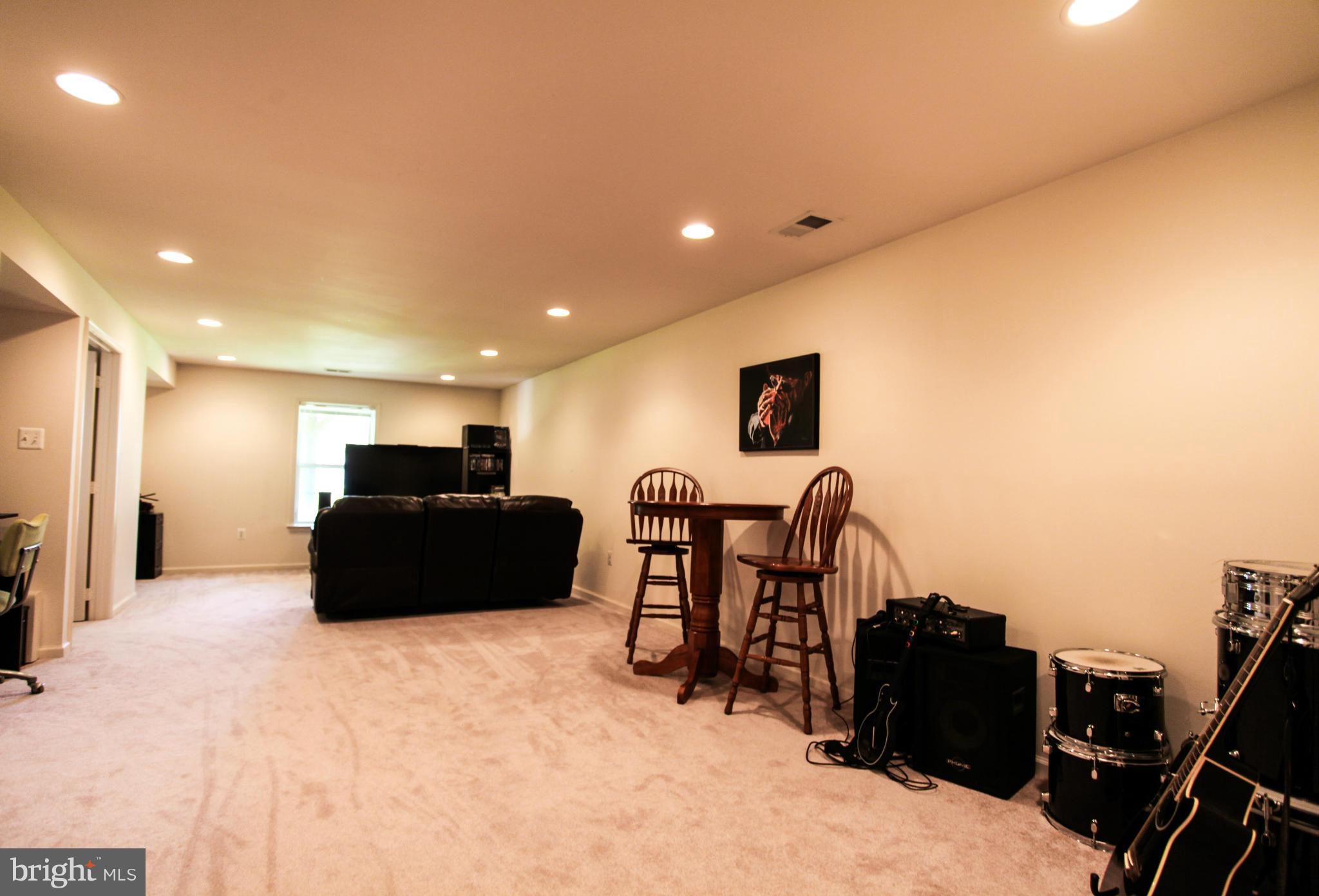 SPYGLASS HILL - Residential