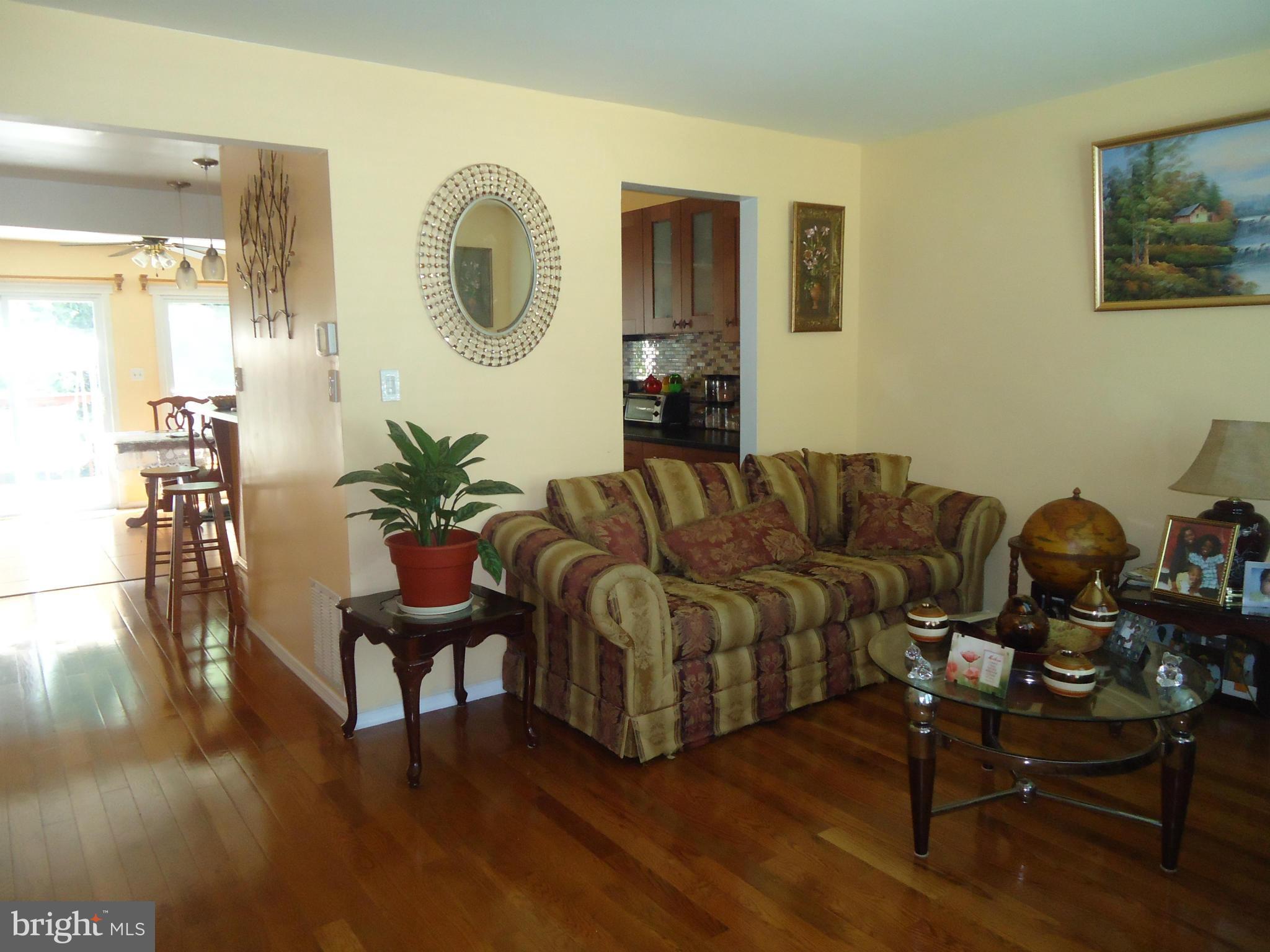 UPLANDS - Residential Lease