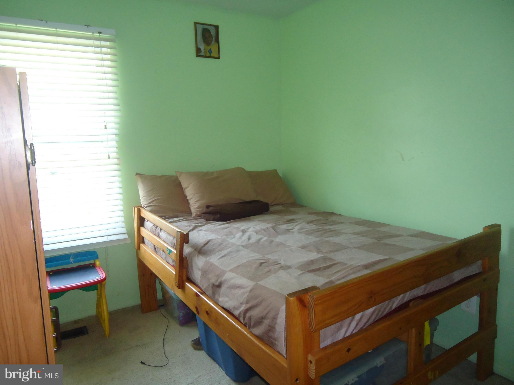 UPLANDS - Residential Lease