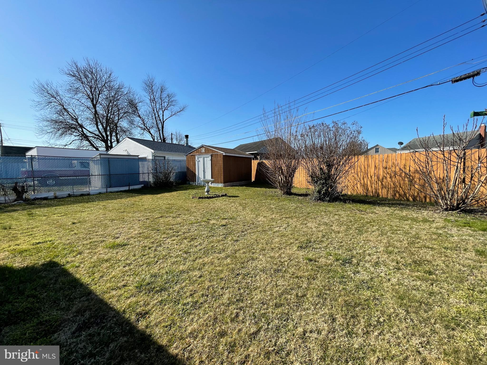 GRAY MANOR - Residential