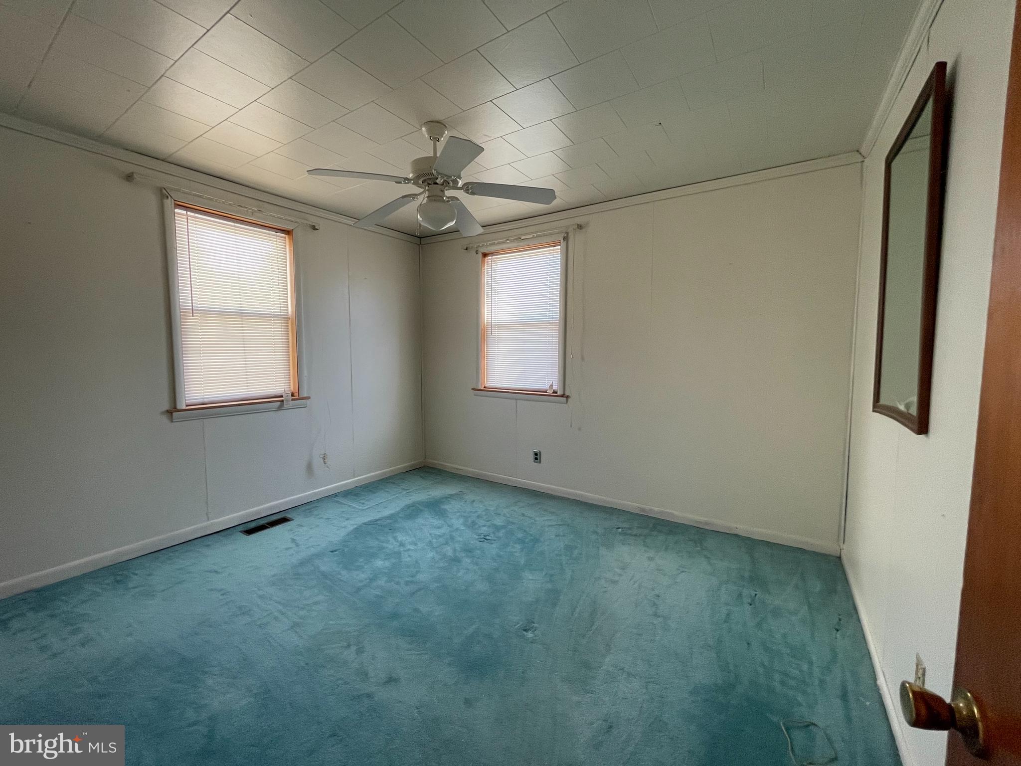 GRAY MANOR - Residential