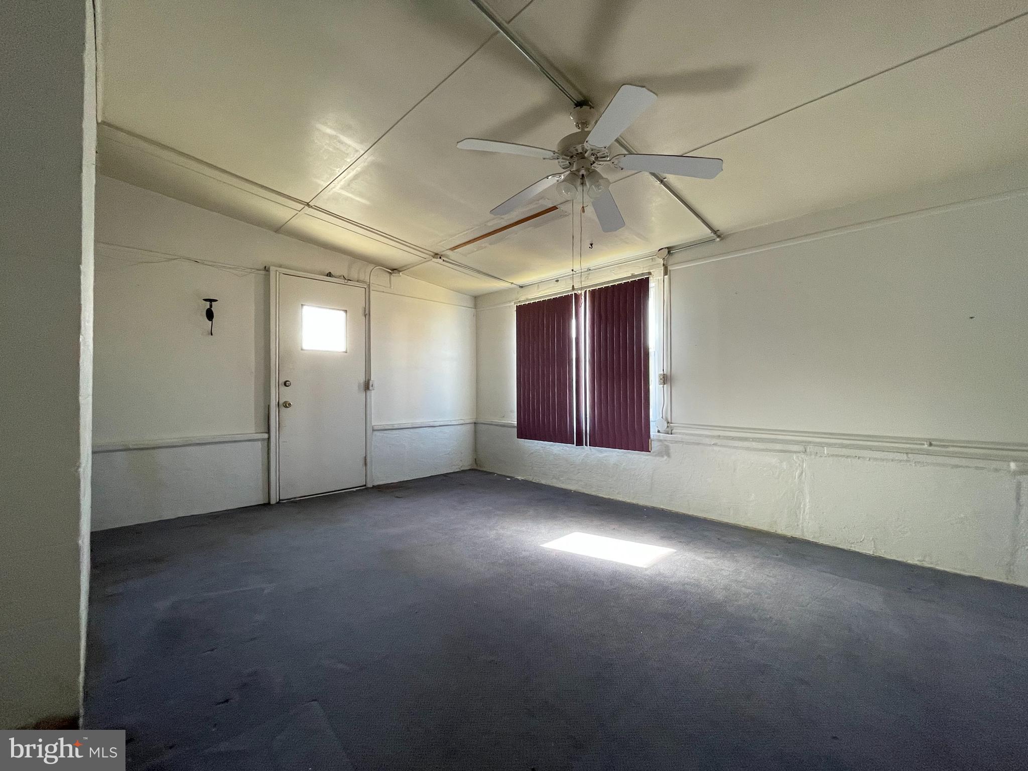 GRAY MANOR - Residential