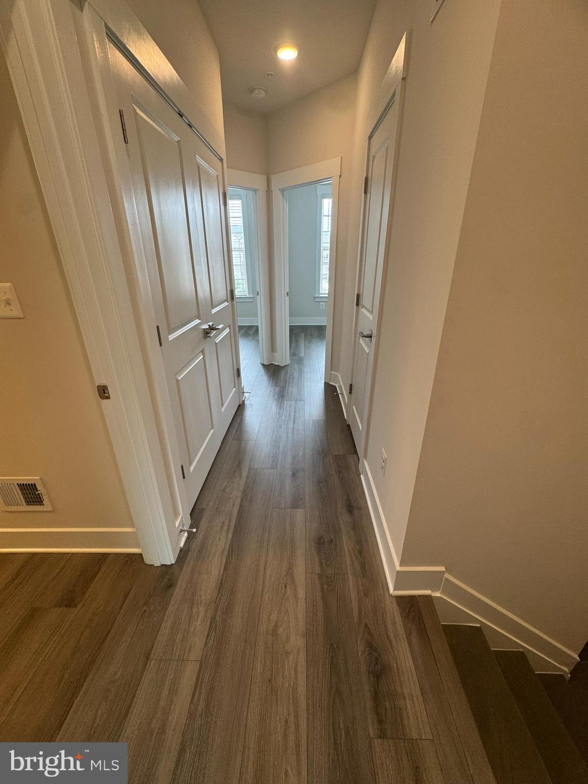 MACALLAN CROSSING - Residential Lease