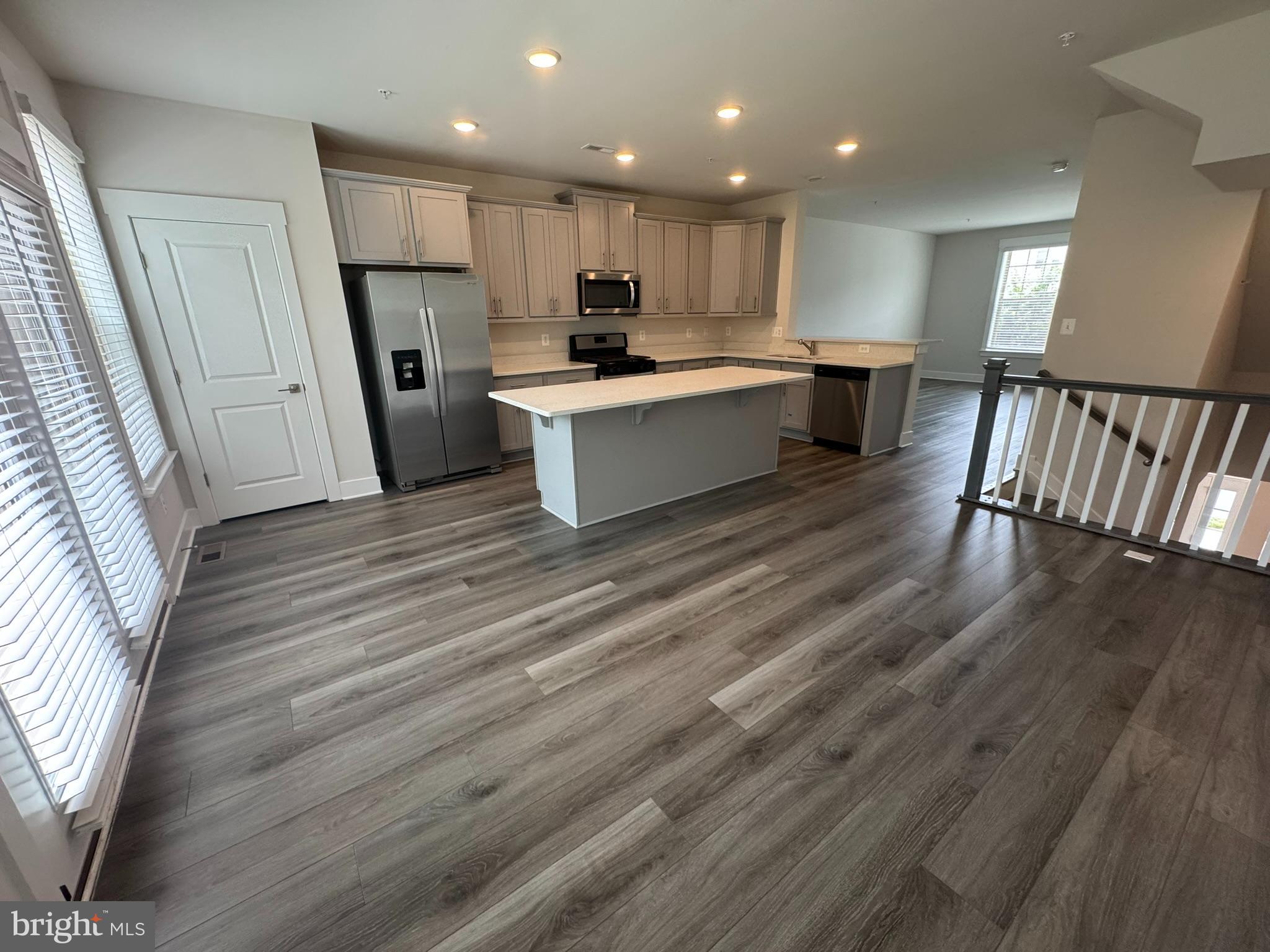 MACALLAN CROSSING - Residential Lease