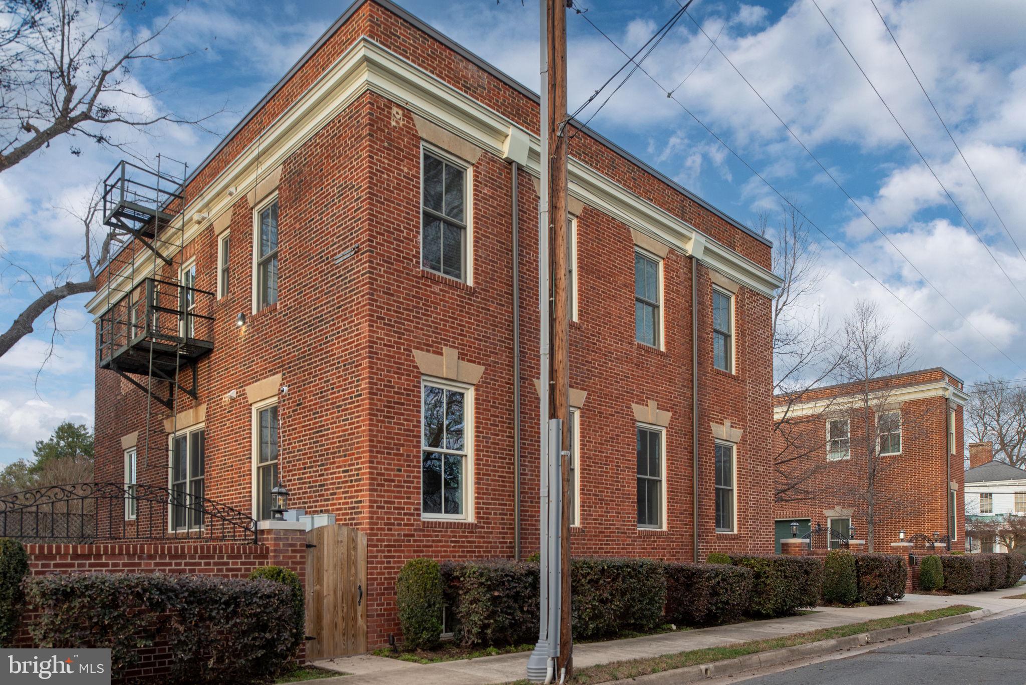 HISTORIC DISTRICT - Residential