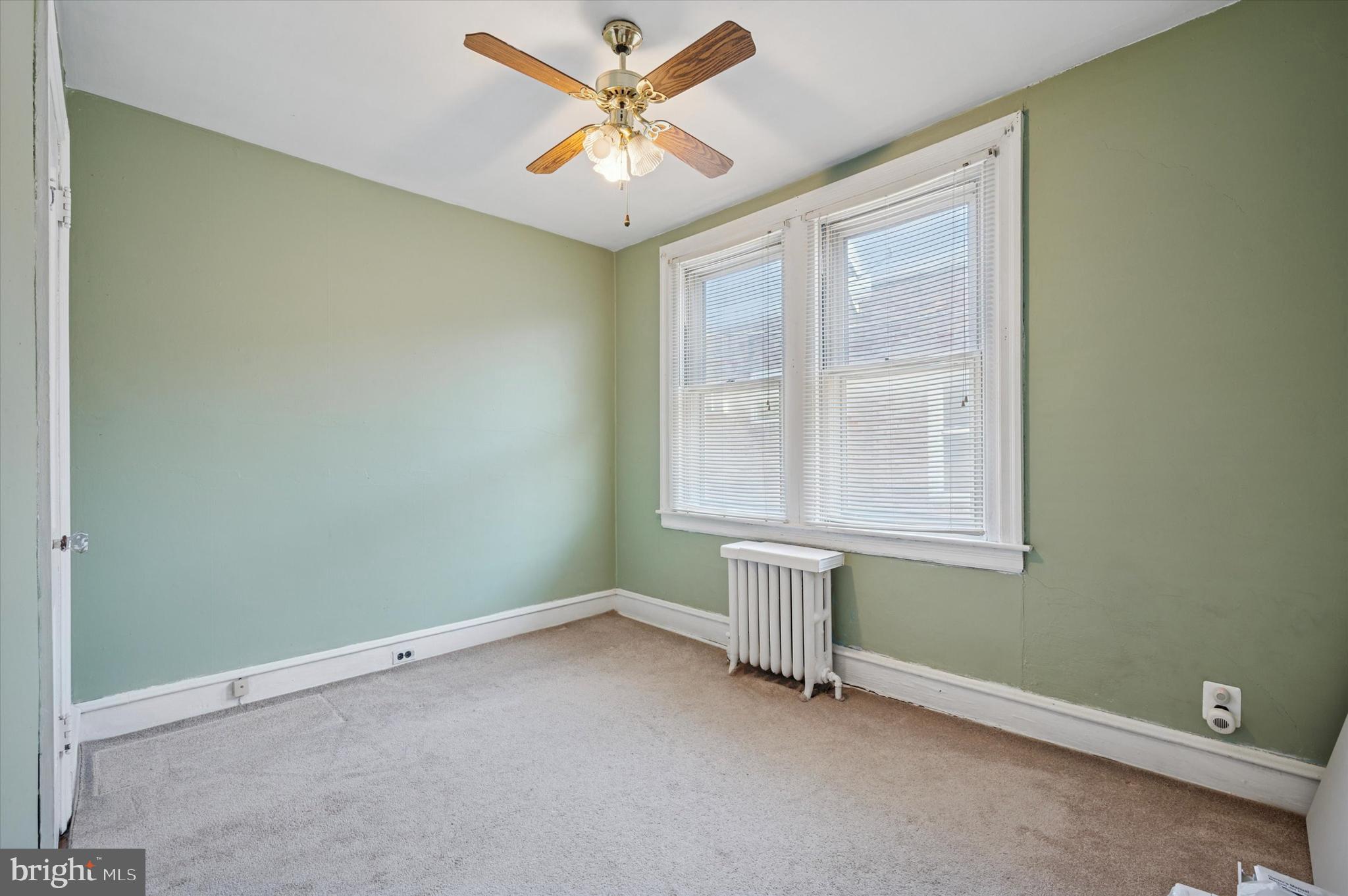 LAWNDALE - Residential