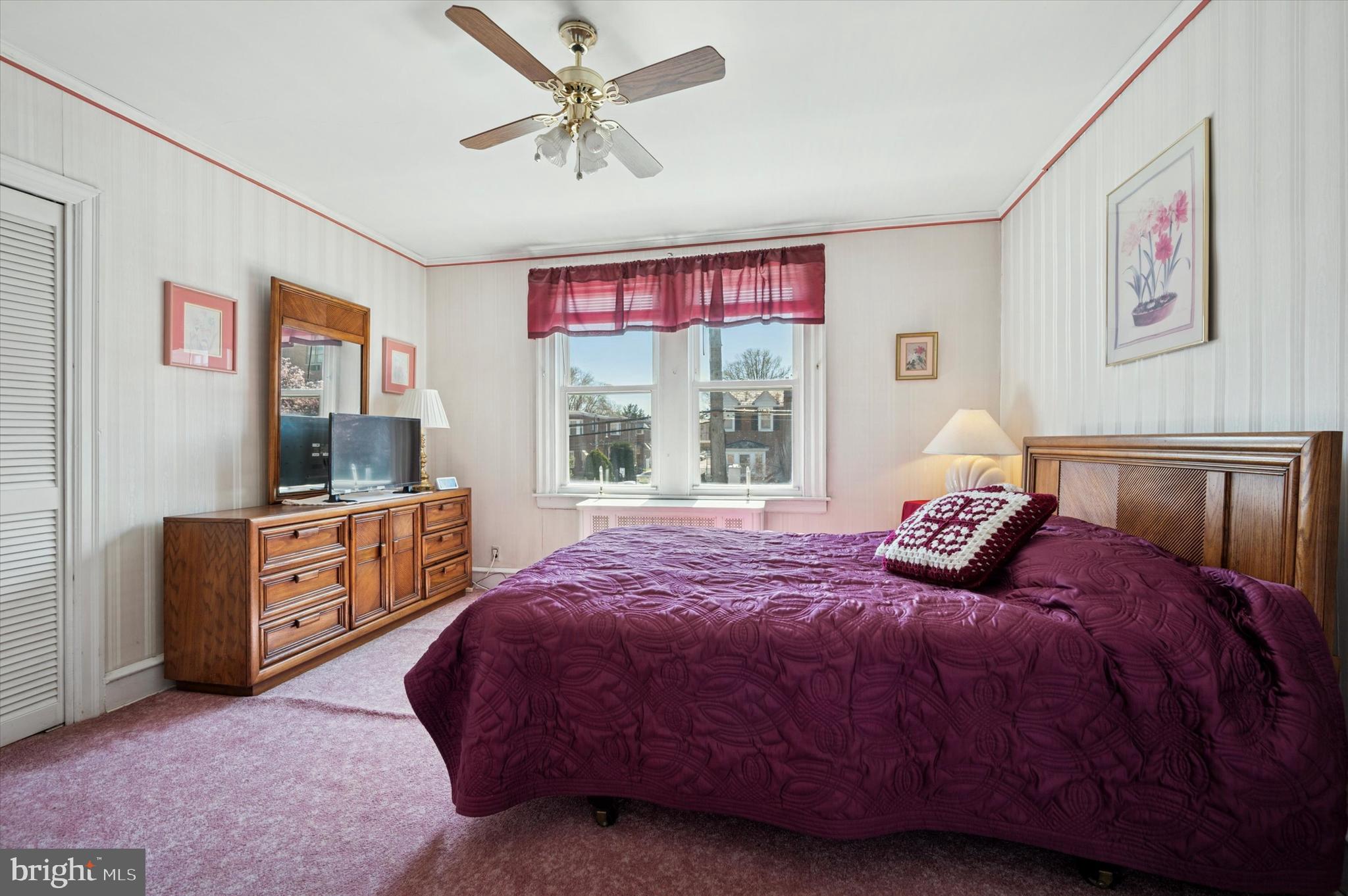 LAWNDALE - Residential