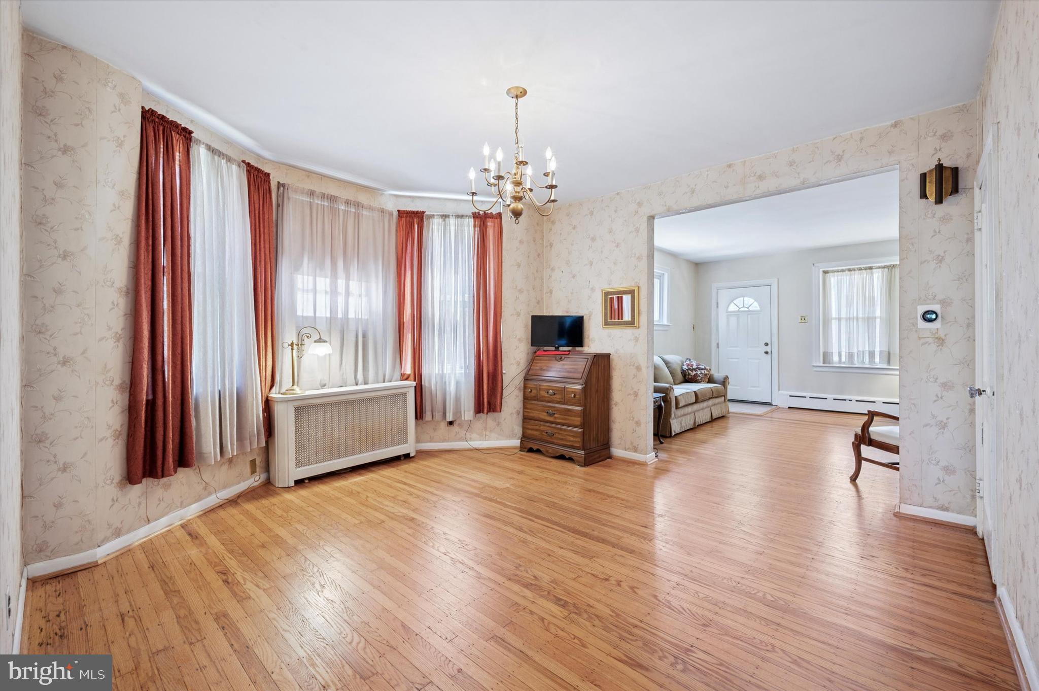 LAWNDALE - Residential