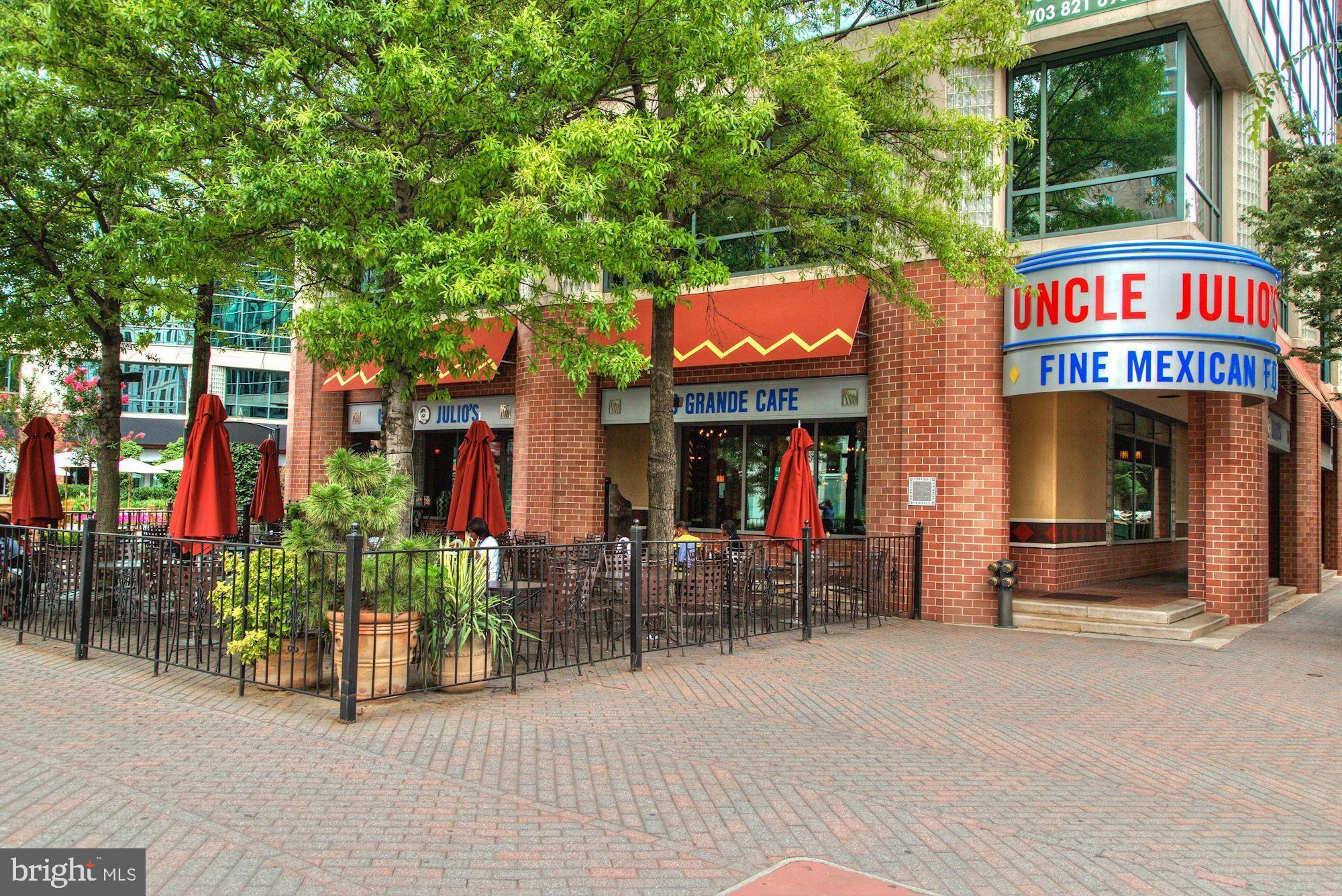 LEXINGTON SQUARE - Residential Lease