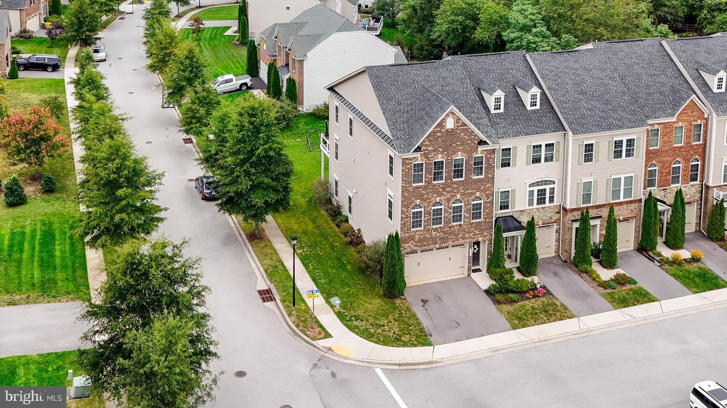 DEEP CREEK VILLAGE - Residential