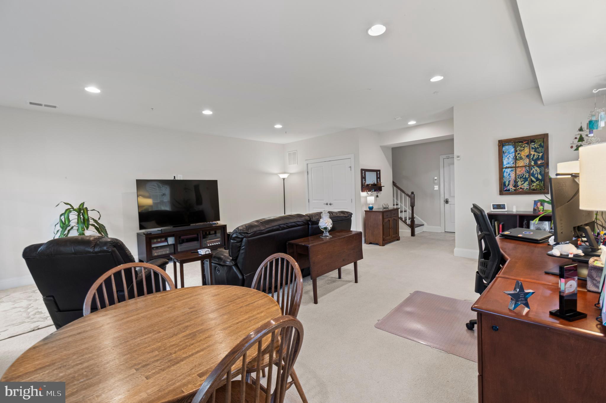 DEEP CREEK VILLAGE - Residential