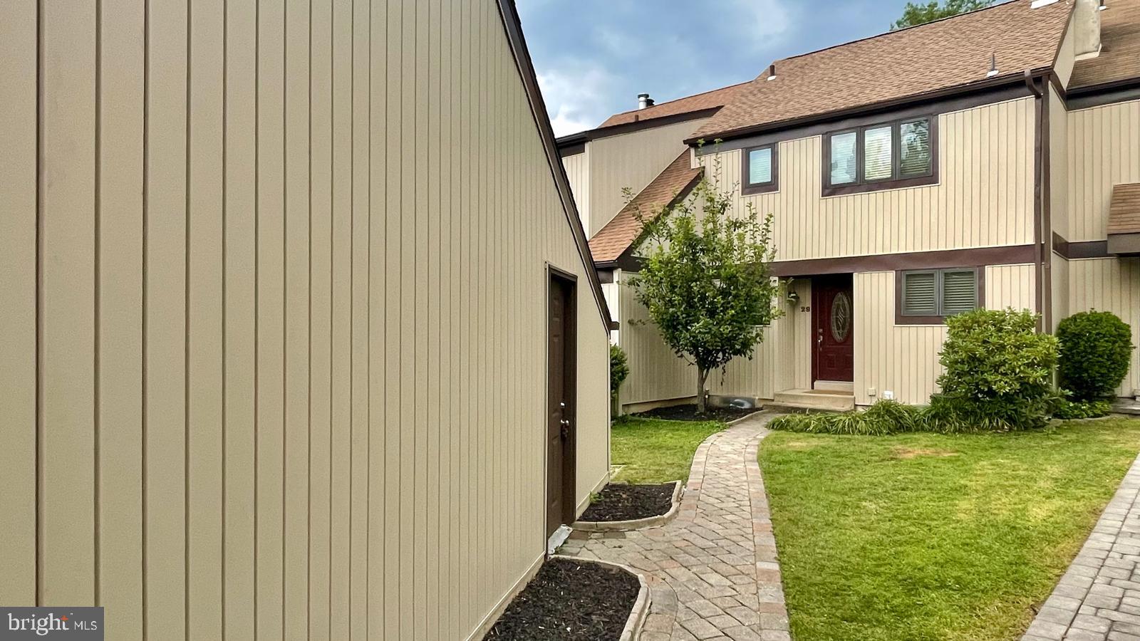 OPEN HOUSE, Saturday, July 26, 2025 (1 - 2 PM). Fantastic opportunity to rent this Immaculate, renovated in recent years, spacious Home in Award Winning Rose Tree-Media School District! Come in and Enjoy Beautiful grounds of Alverno Valley Farm neighborhood with walking trails, open space & spring fed pond. This home is wonderfully secluded in the cul-de-sac community, minutes from R3 trains and major highways. 29 Abel Pl is a 2 BD, 2.5 BA townhouse with detached 1 Car garage w/door engine, Deck backing up to a quiet and picturesque grounds, finished Walk-Out Basement and the layout that maximizes both space and comfort. Entire home has newer hardwood floors and waterproof high-end laminate in the basement. Recessed lights, Central Heating & AC System, newer water heater, bathrooms, etc. First floor features entrance Hall w/coat closet, powder room, Eat-In Kitchen w/stainless steel appliances including dishwasher, 42 inch Cabinets, Mosaic backsplash tile & extra lighting adds plenty of bright. Continue onto a Dining Room and specious Living Room with TV mount ready, wood burning fireplace & double sliders into a good size deck for those unforgettable sunny days to enjoy. Go up the stairs and you will find a Master Bedroom with plenty of closet spaces including one walk-in and two sliders & Spa like Bath with shower stall. A second bedroom is a good size with its own entrance into a second full bath. Lower lever offers a Finished Walk-Out Basement which could be great for entertainment or Extra living space or home office and enclosed utility room with plenty of storage space and the Laundry. This House Has It All. Don't wait, come see it yourself. Within walking distance to Linvilla Orchards Farm and Hidden Hollow Swim Club. A truly must see! Brand new roof and siding (2025)