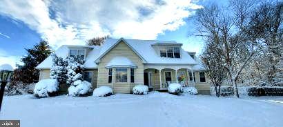 CONSTITUTION HILLS - Residential