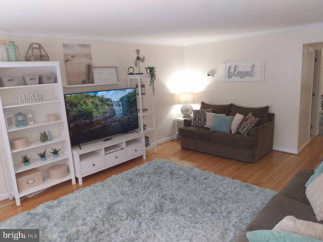 CONSTITUTION HILLS - Residential