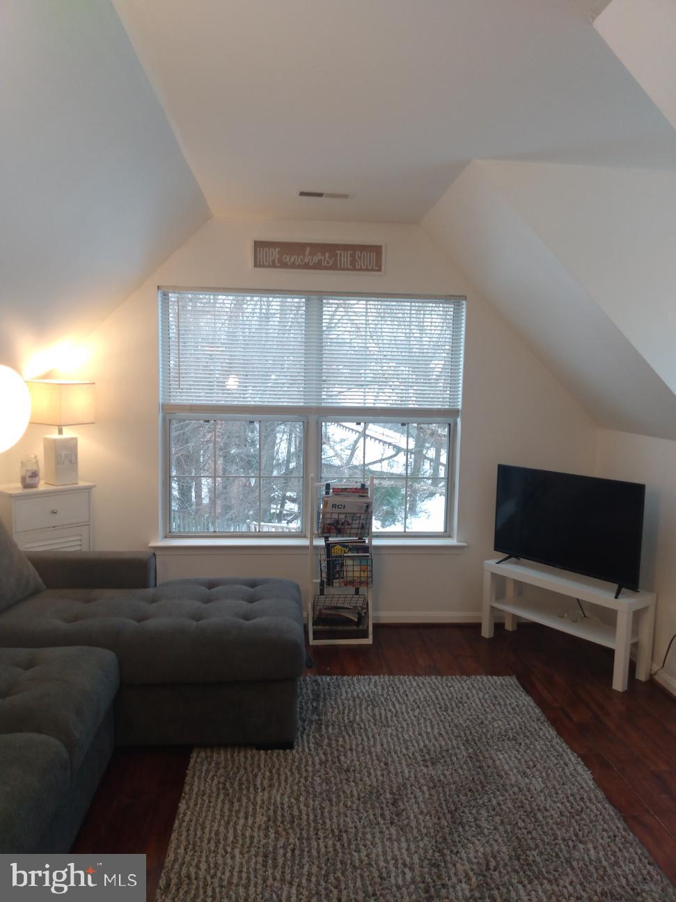 CONSTITUTION HILLS - Residential