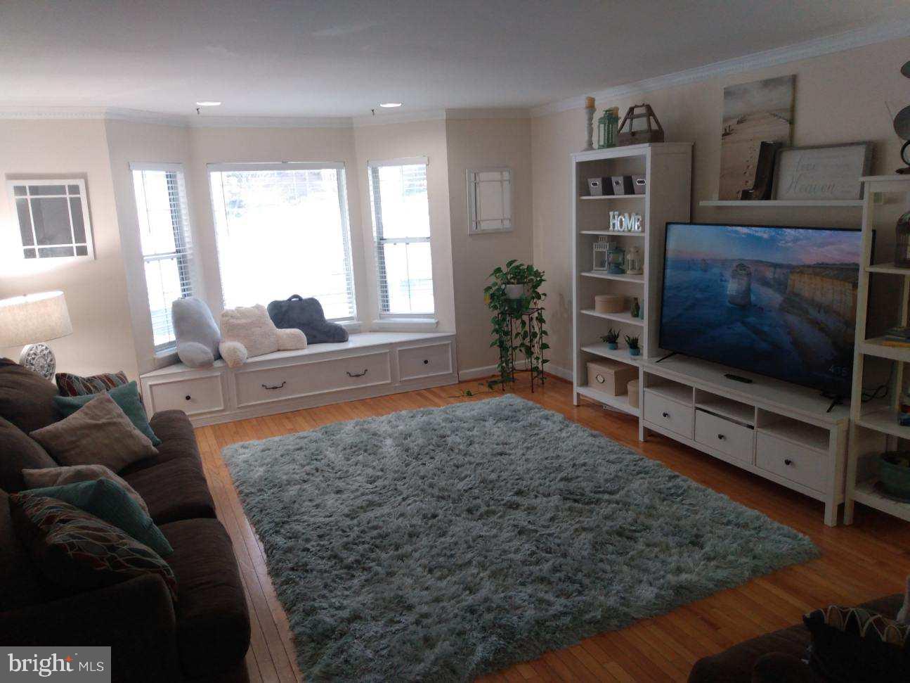 CONSTITUTION HILLS - Residential