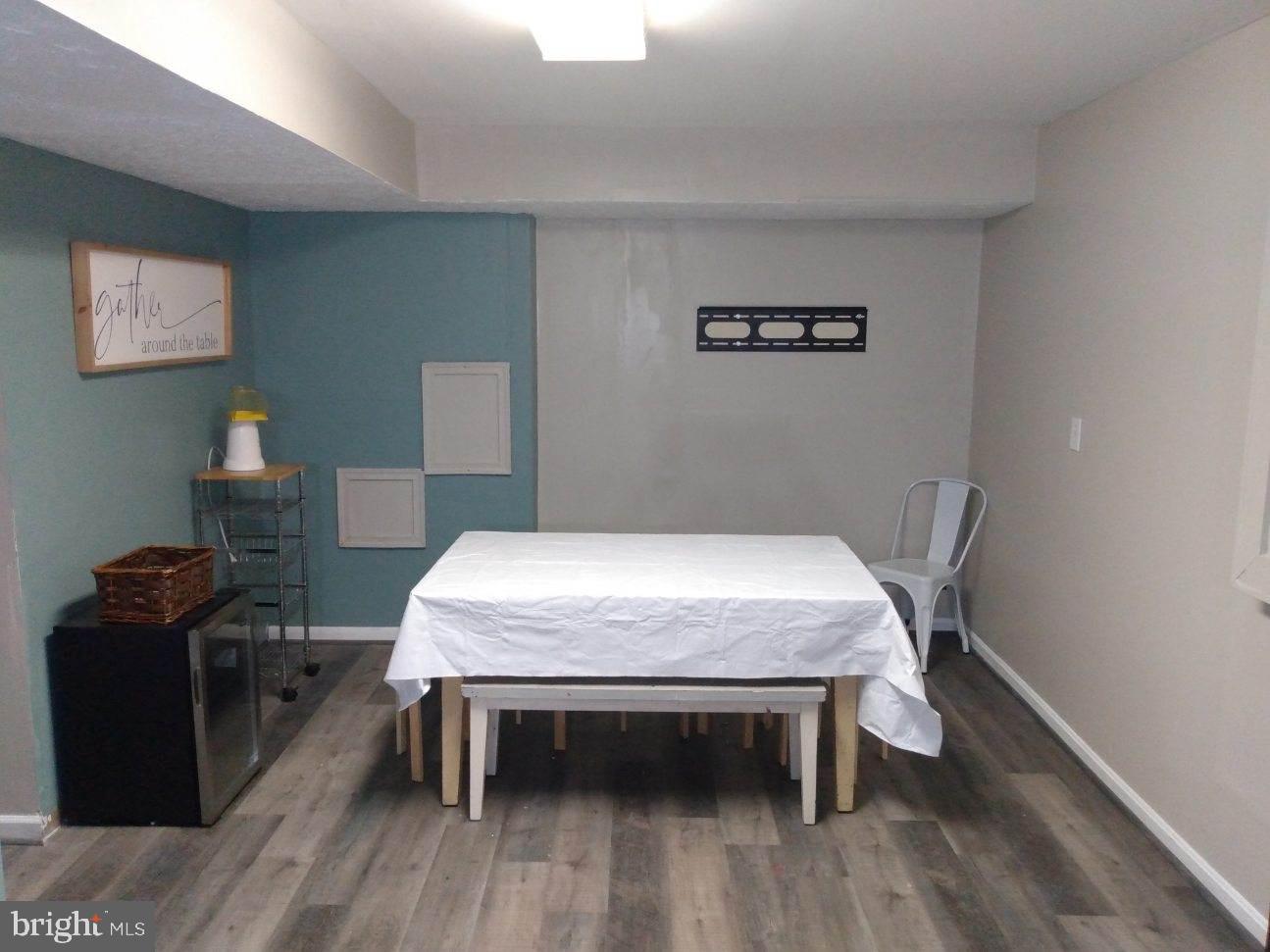 CONSTITUTION HILLS - Residential