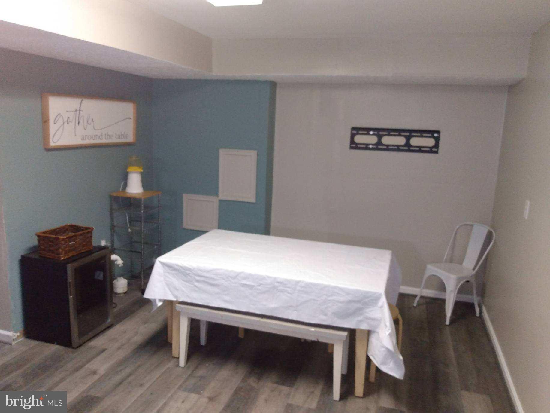 CONSTITUTION HILLS - Residential