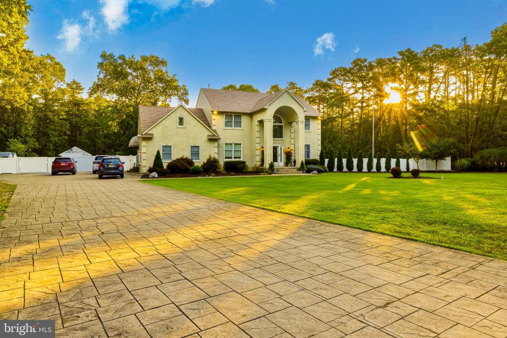 Photo of 1248 Maple Avenue, ATCO, NJ 08004 (MLS # NJCD2125328)
