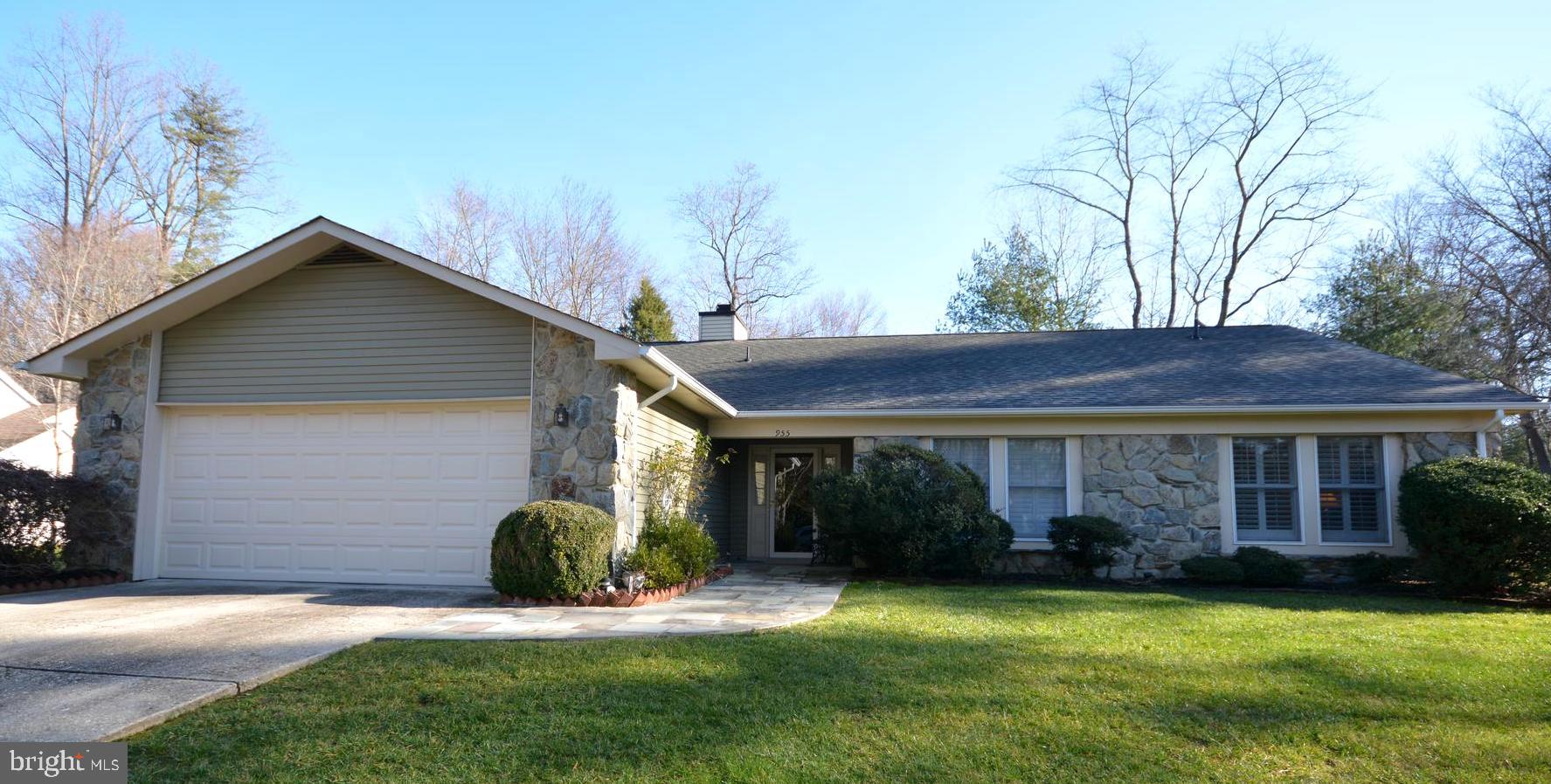 HERITAGE HARBOUR - Residential Lease