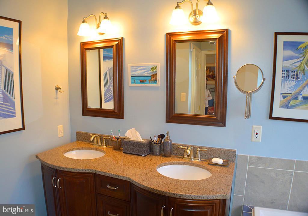 SUTHERLAND SQUARE - Residential