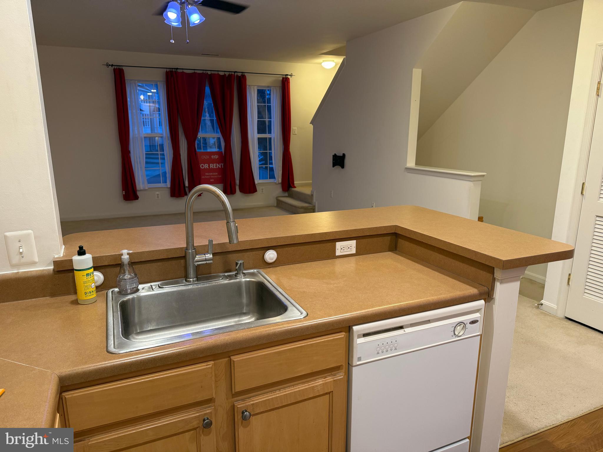 PARKSIDE AT DULLES - Residential Lease