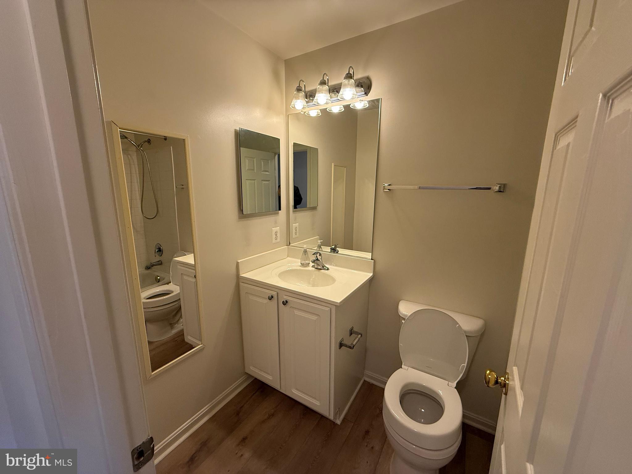 PARKSIDE AT DULLES - Residential Lease