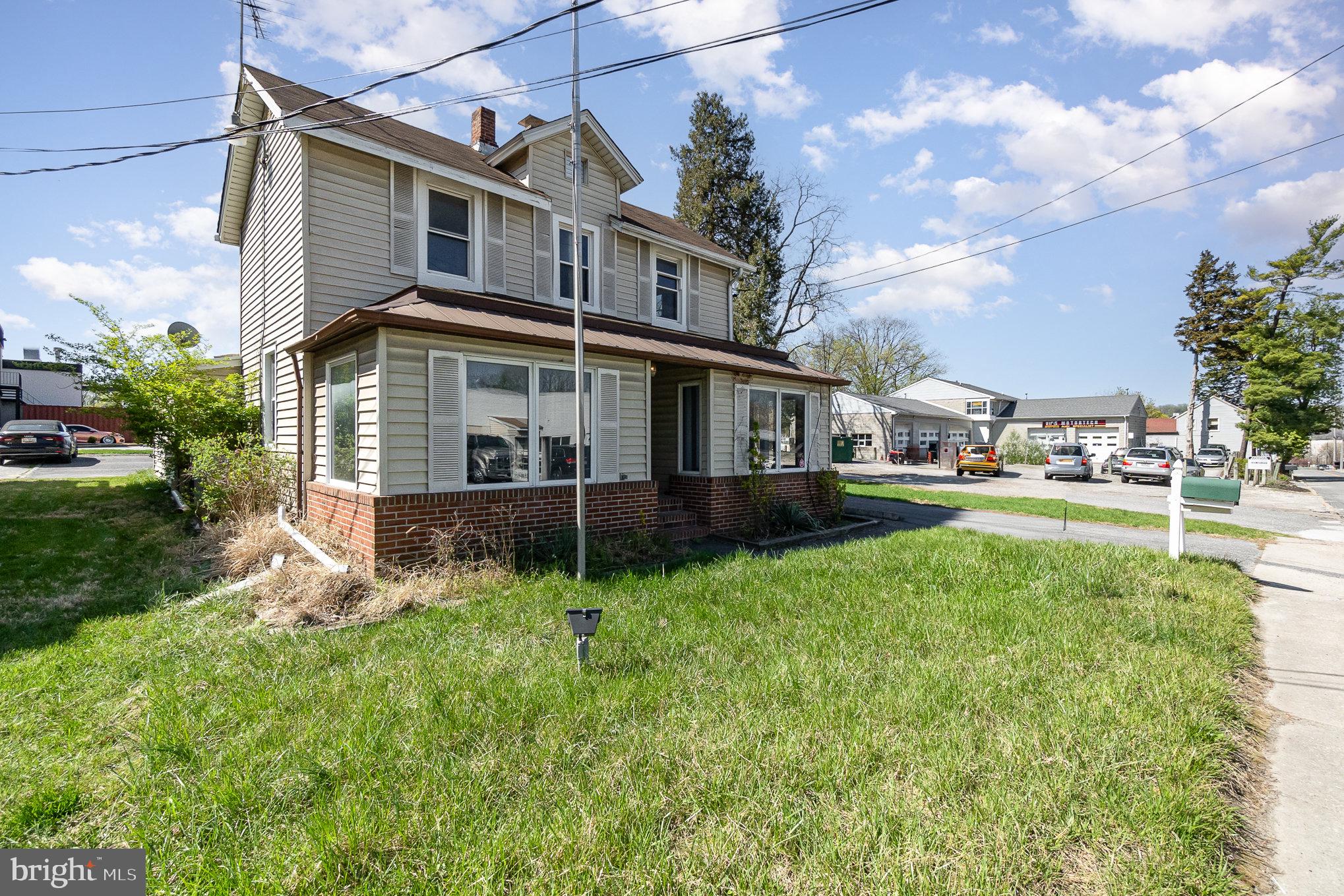123 CHURCH LANE