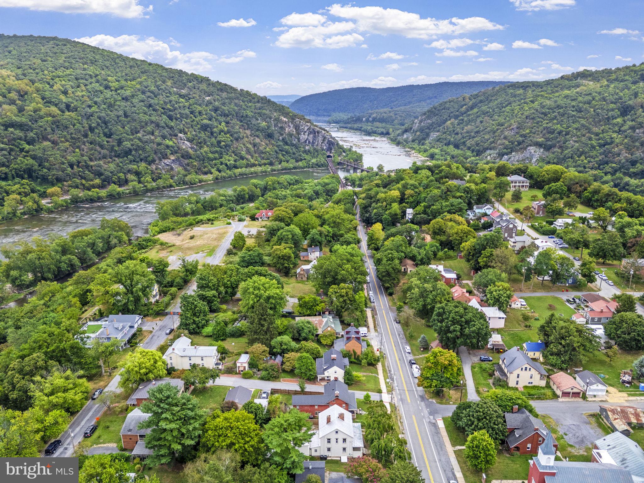 HISTORIC HARPERS FERRY - Residential
