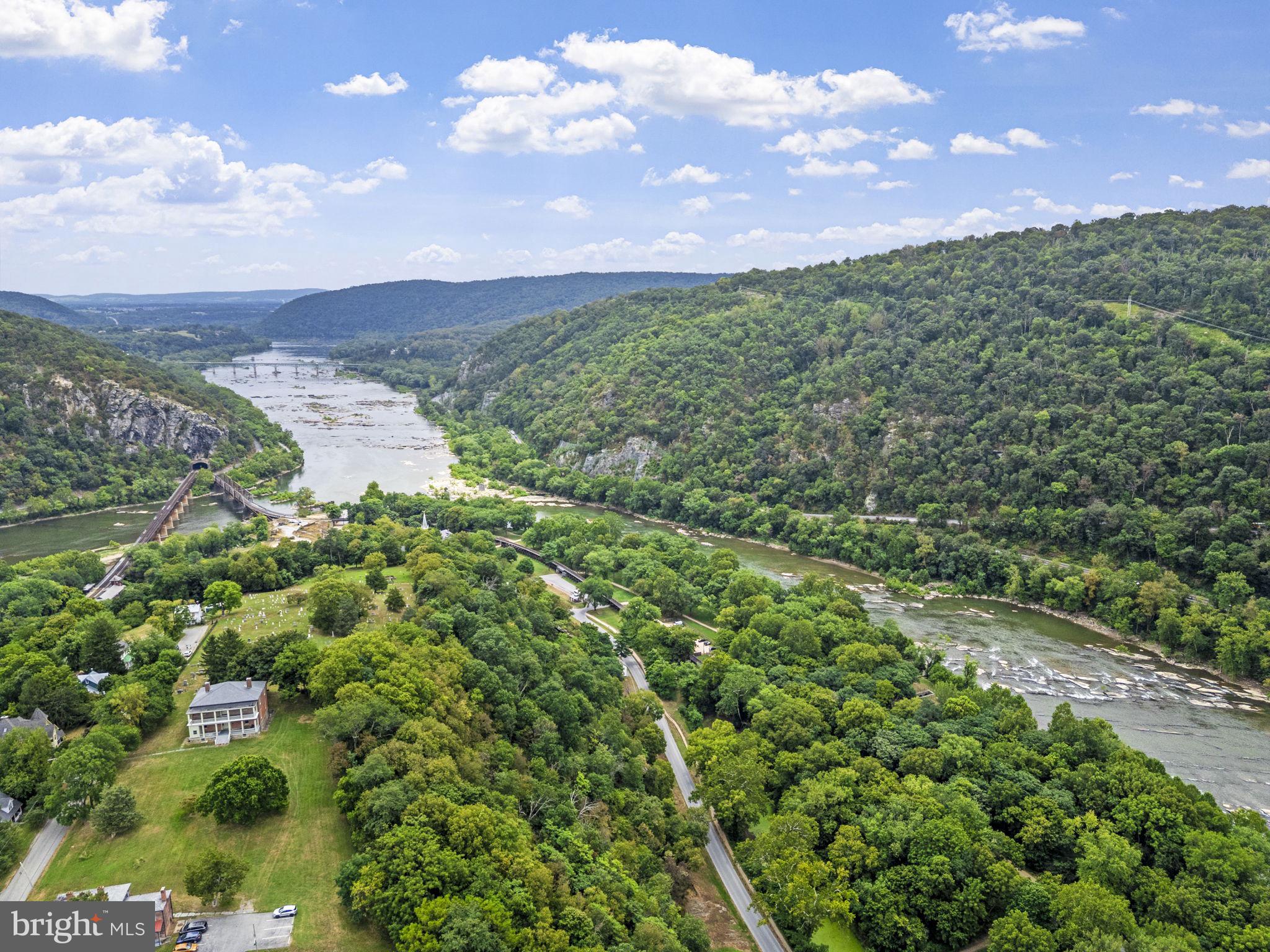 HISTORIC HARPERS FERRY - Residential