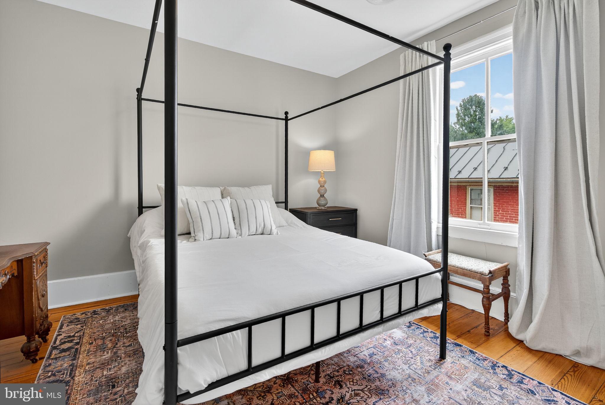 HISTORIC HARPERS FERRY - Residential