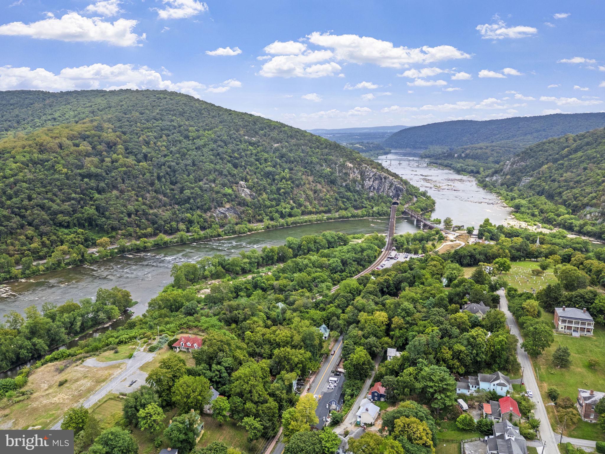 HISTORIC HARPERS FERRY - Residential