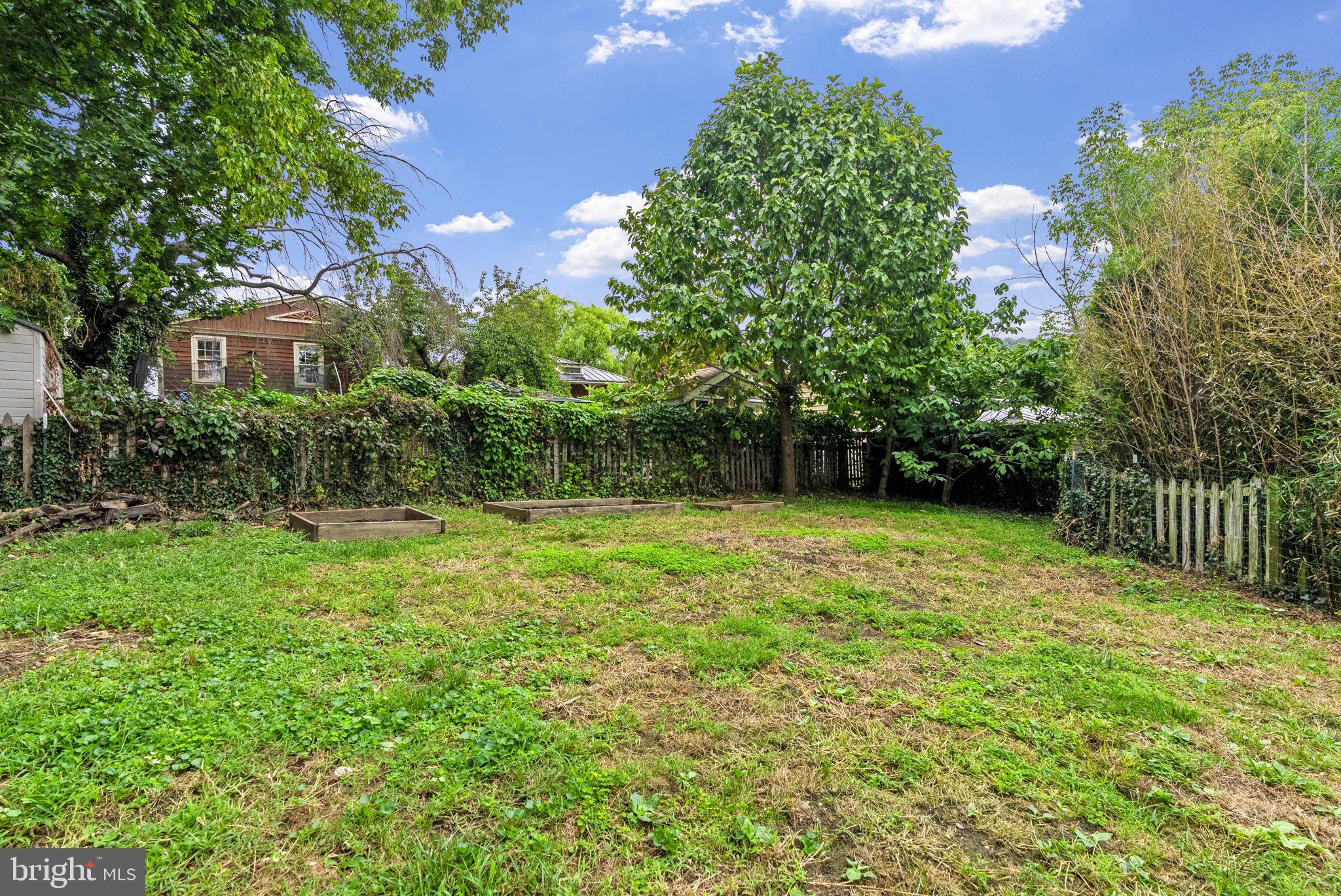 HISTORIC HARPERS FERRY - Residential