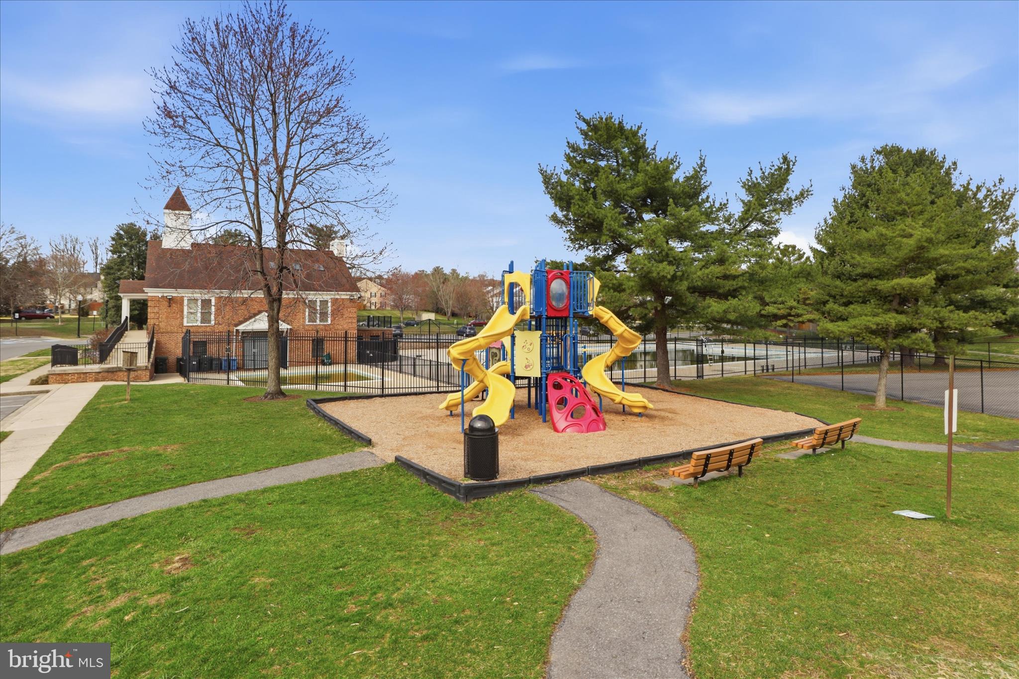 LONGMEAD CROSSING - Residential