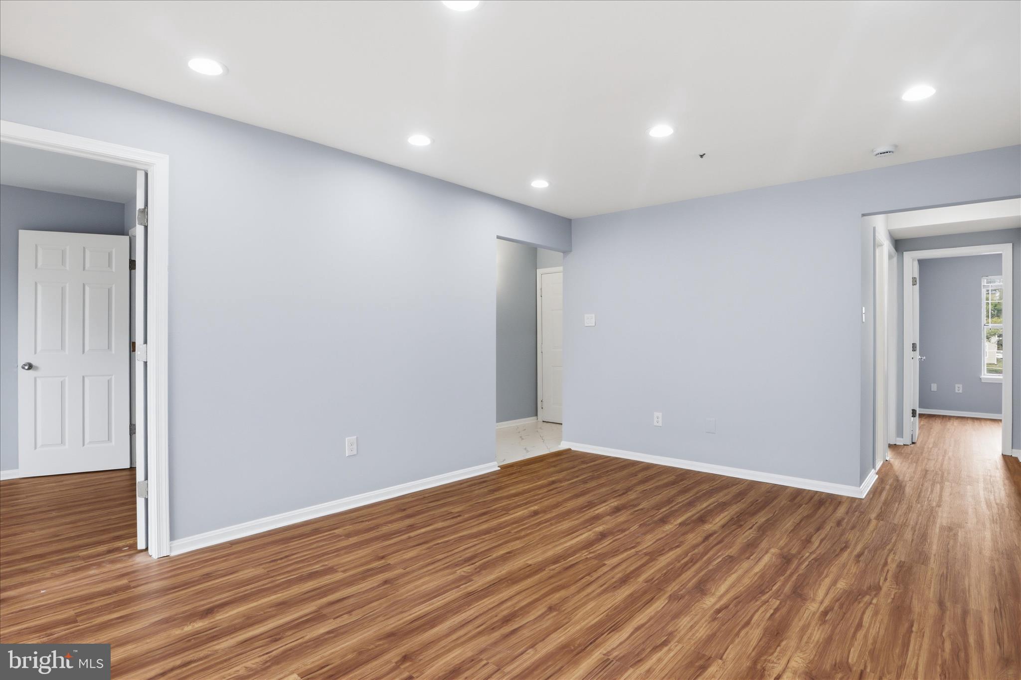 LONGMEAD CROSSING - Residential