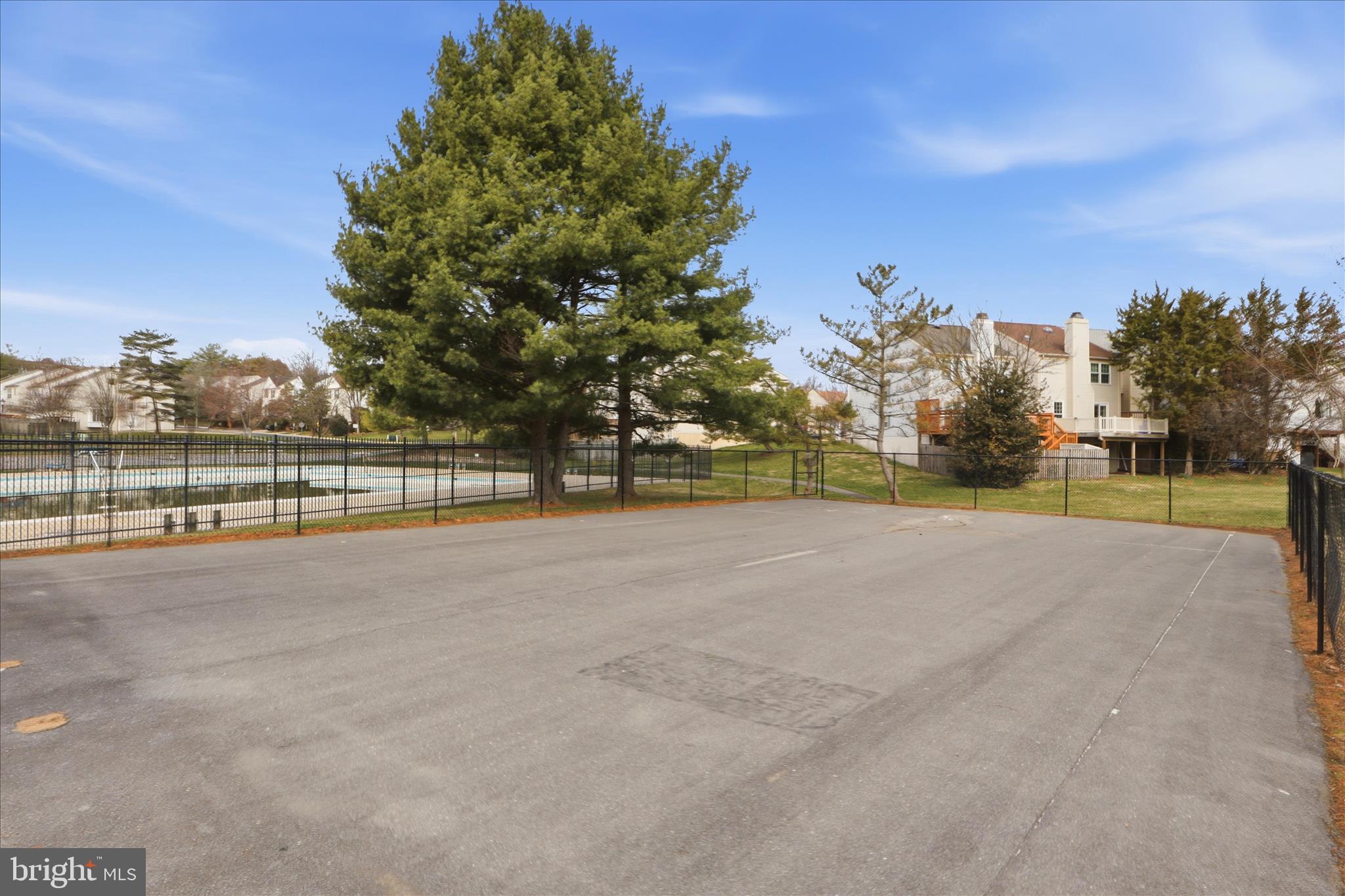 LONGMEAD CROSSING - Residential