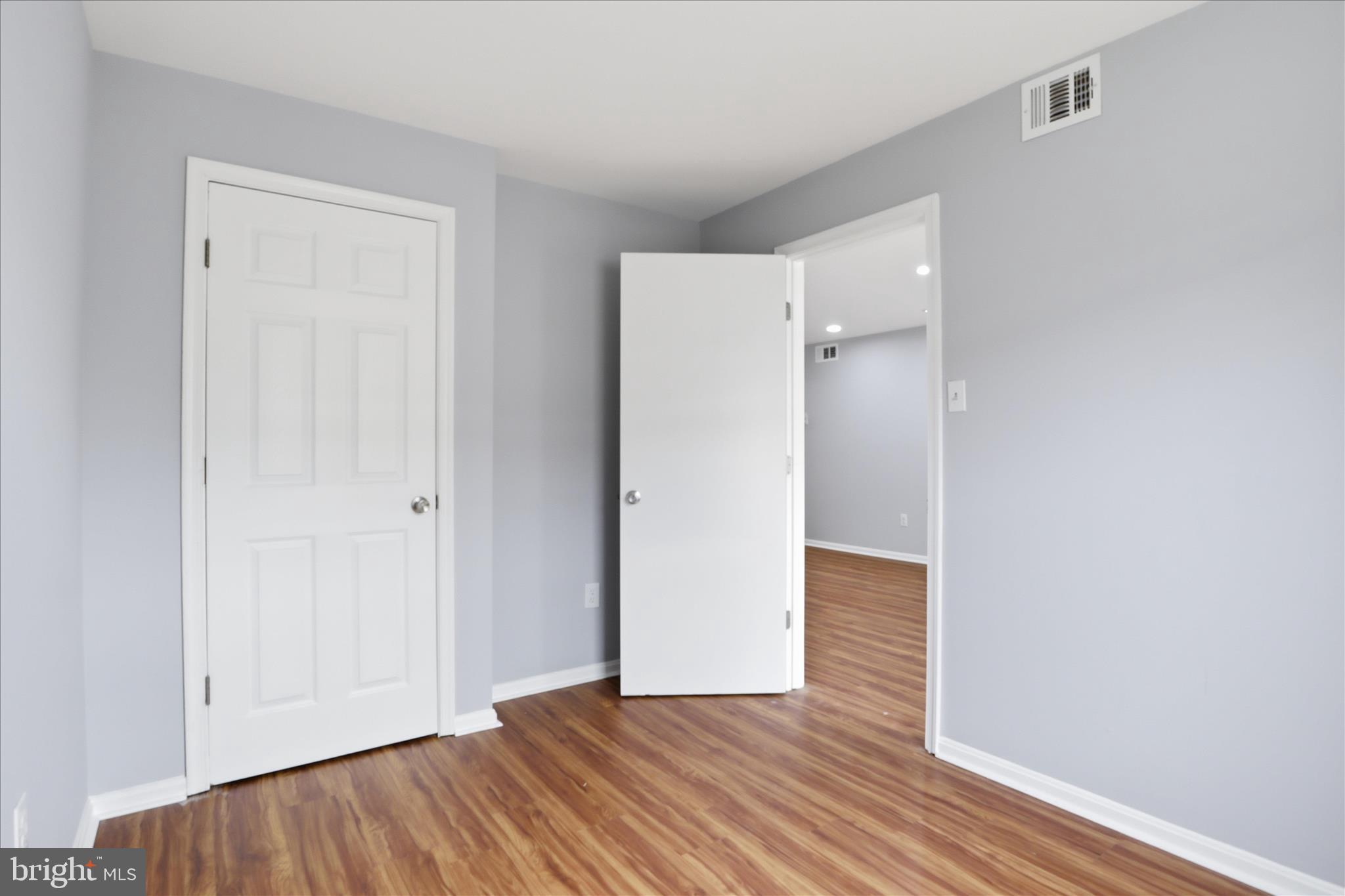 LONGMEAD CROSSING - Residential