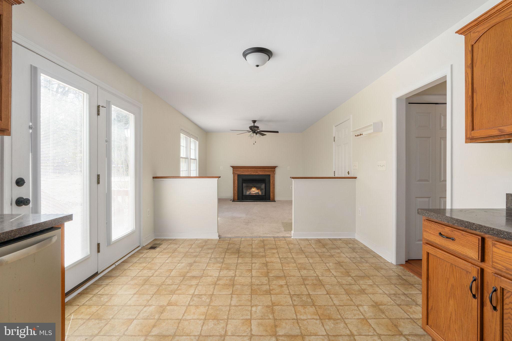 LAKE CAROLINE - Residential