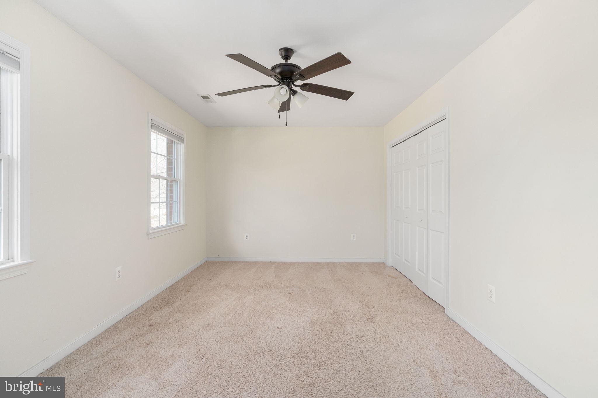 LAKE CAROLINE - Residential