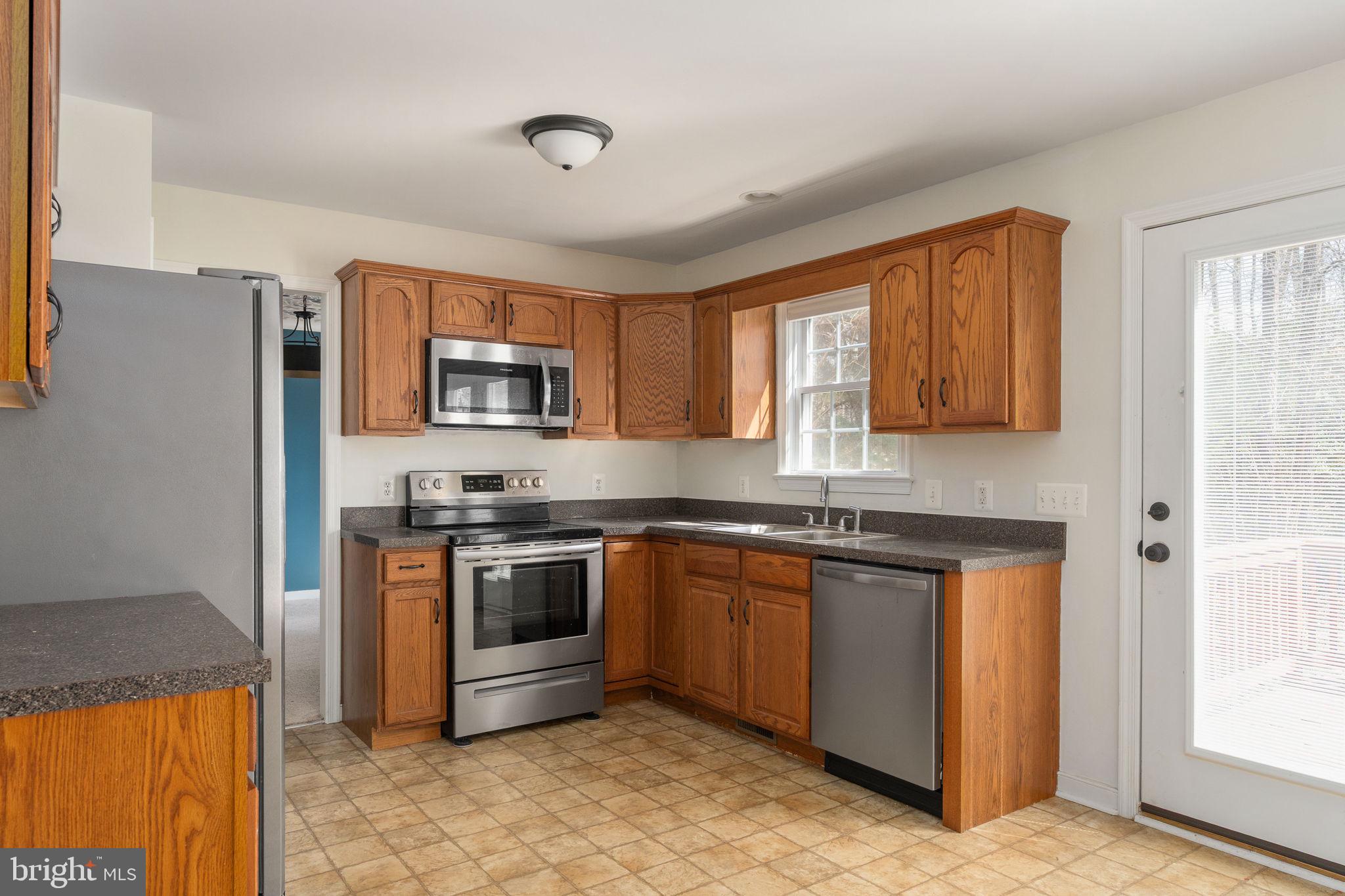 LAKE CAROLINE - Residential